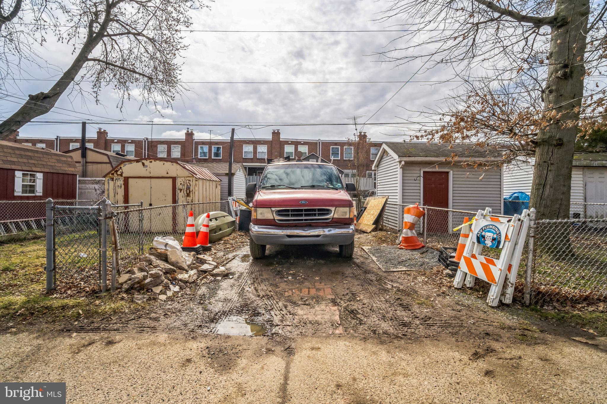 ACADEMY GARDENS - Residential