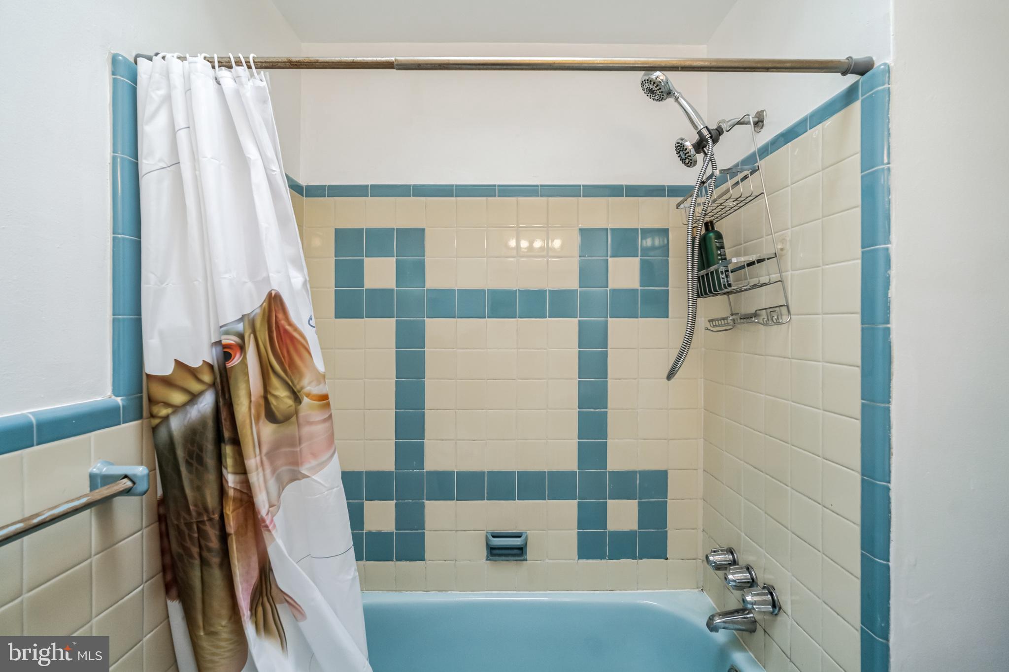 ACADEMY GARDENS - Residential