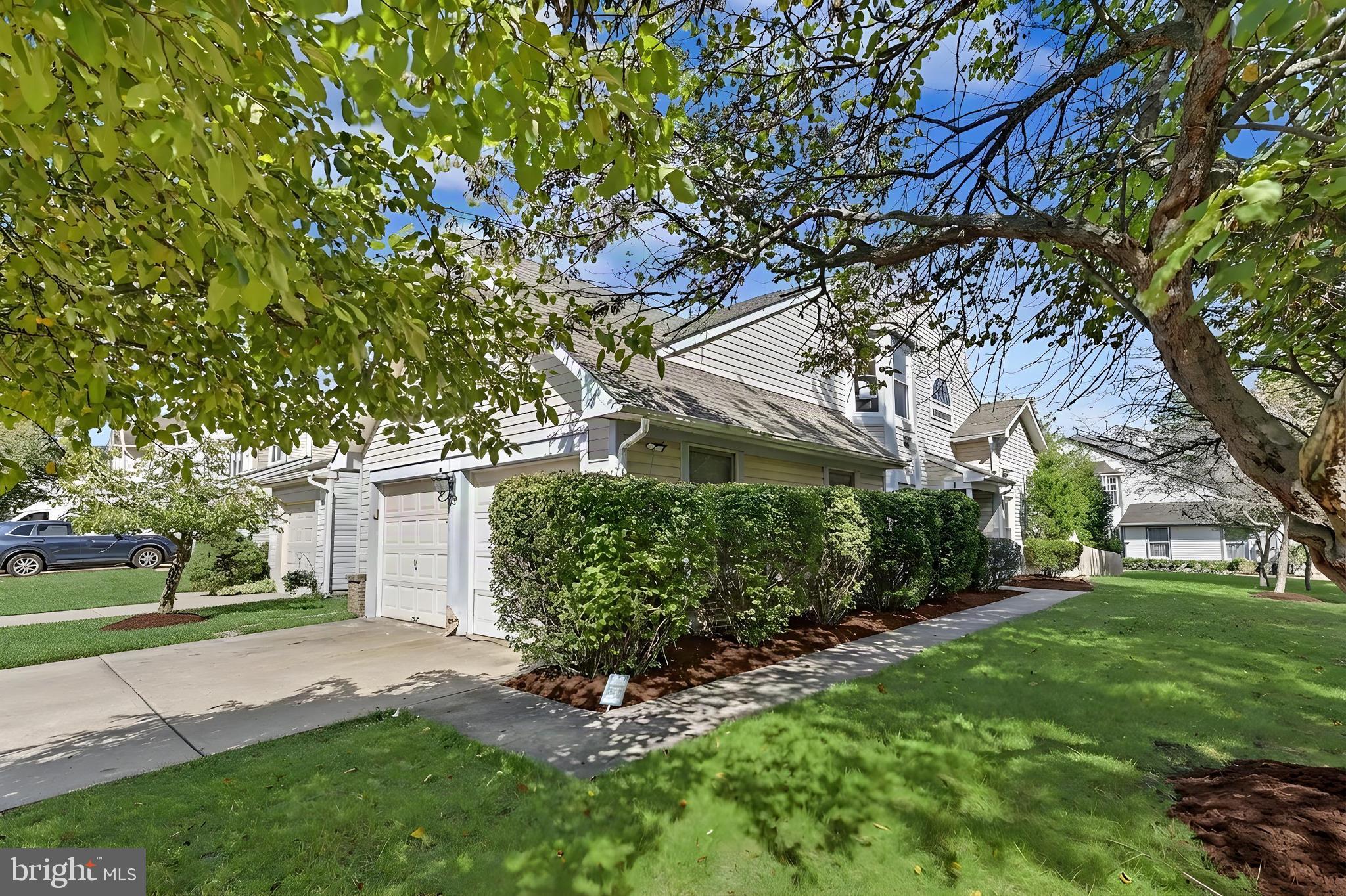 35 ENDSLEIGH PLACE