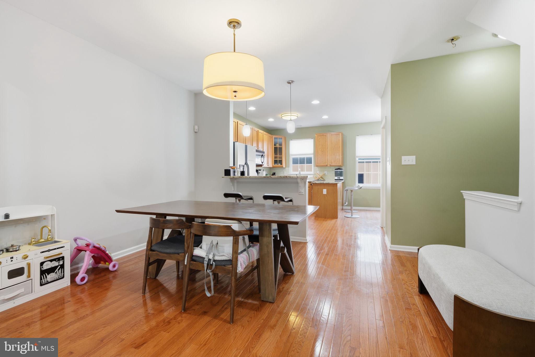 44 LIVINGSTON STREET