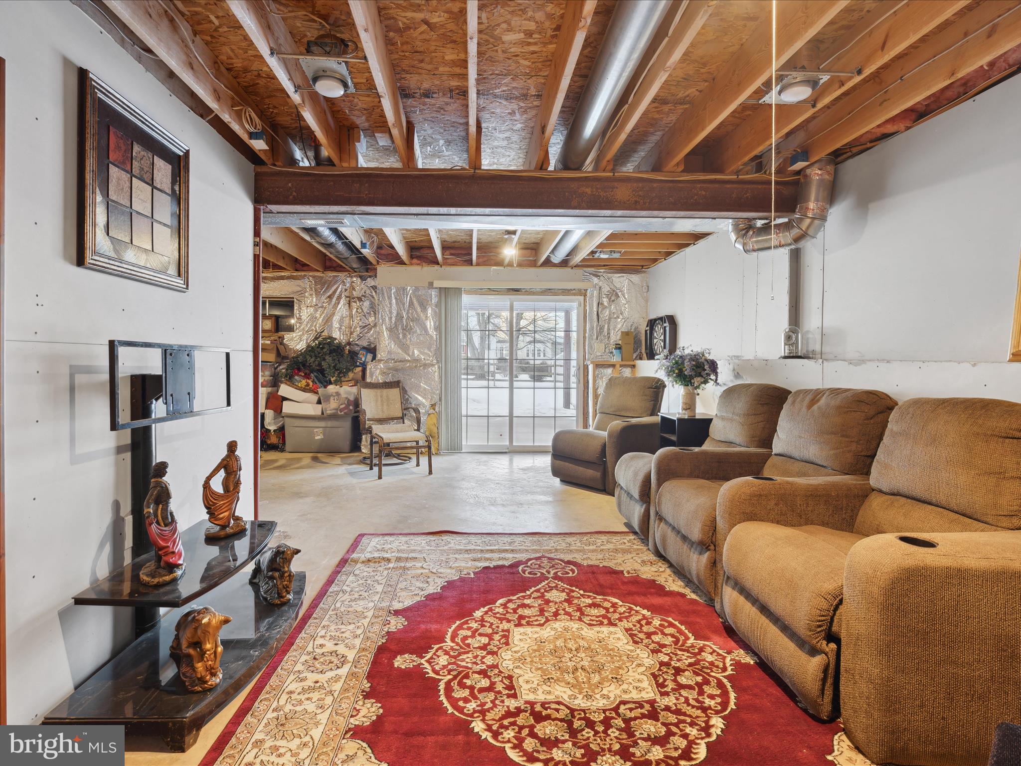 LOCUST HILL - Residential