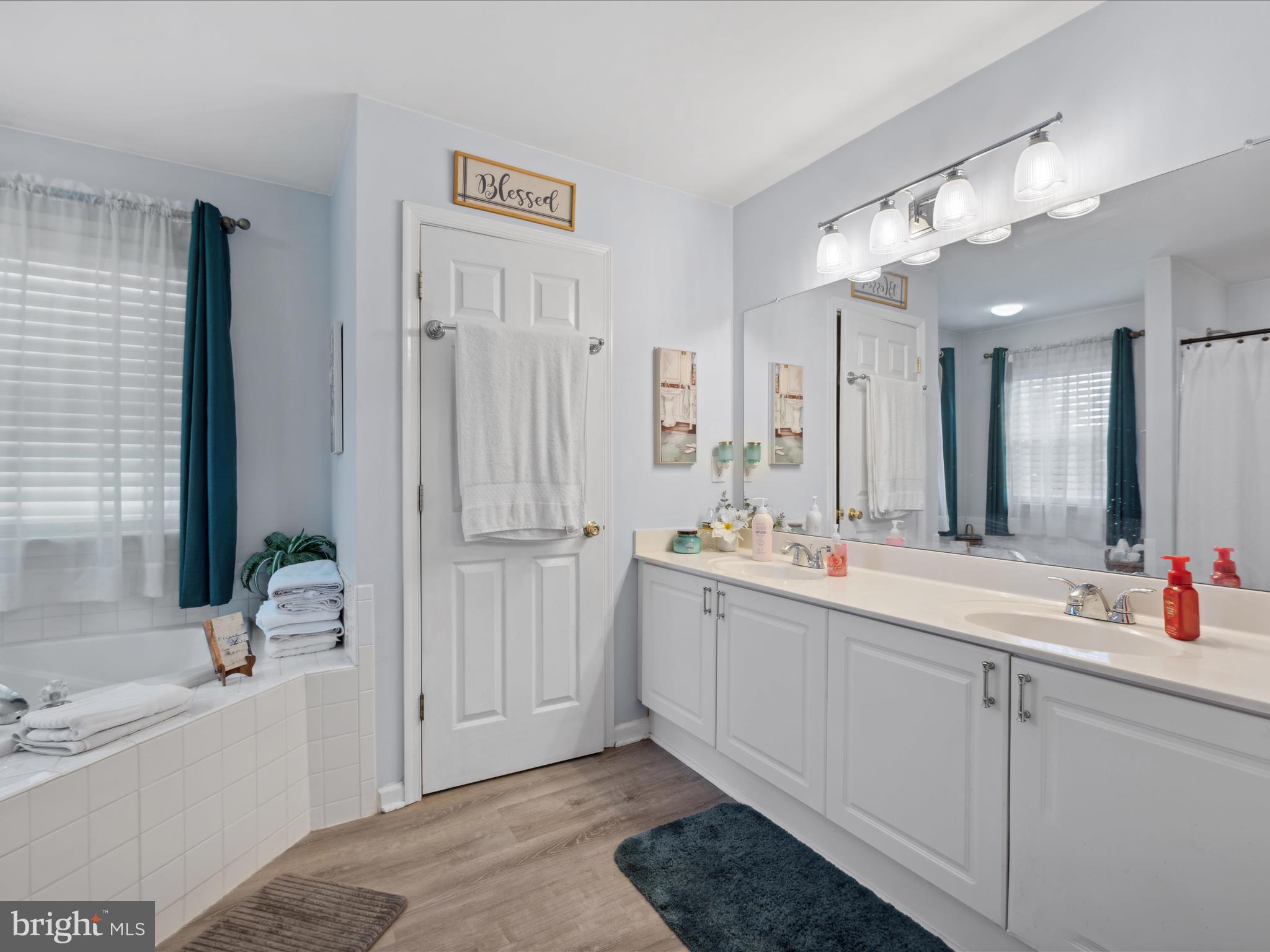 LOCUST HILL - Residential