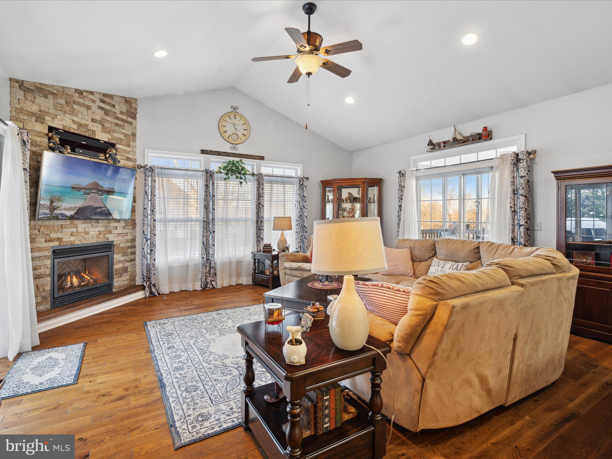 LOCUST HILL - Residential