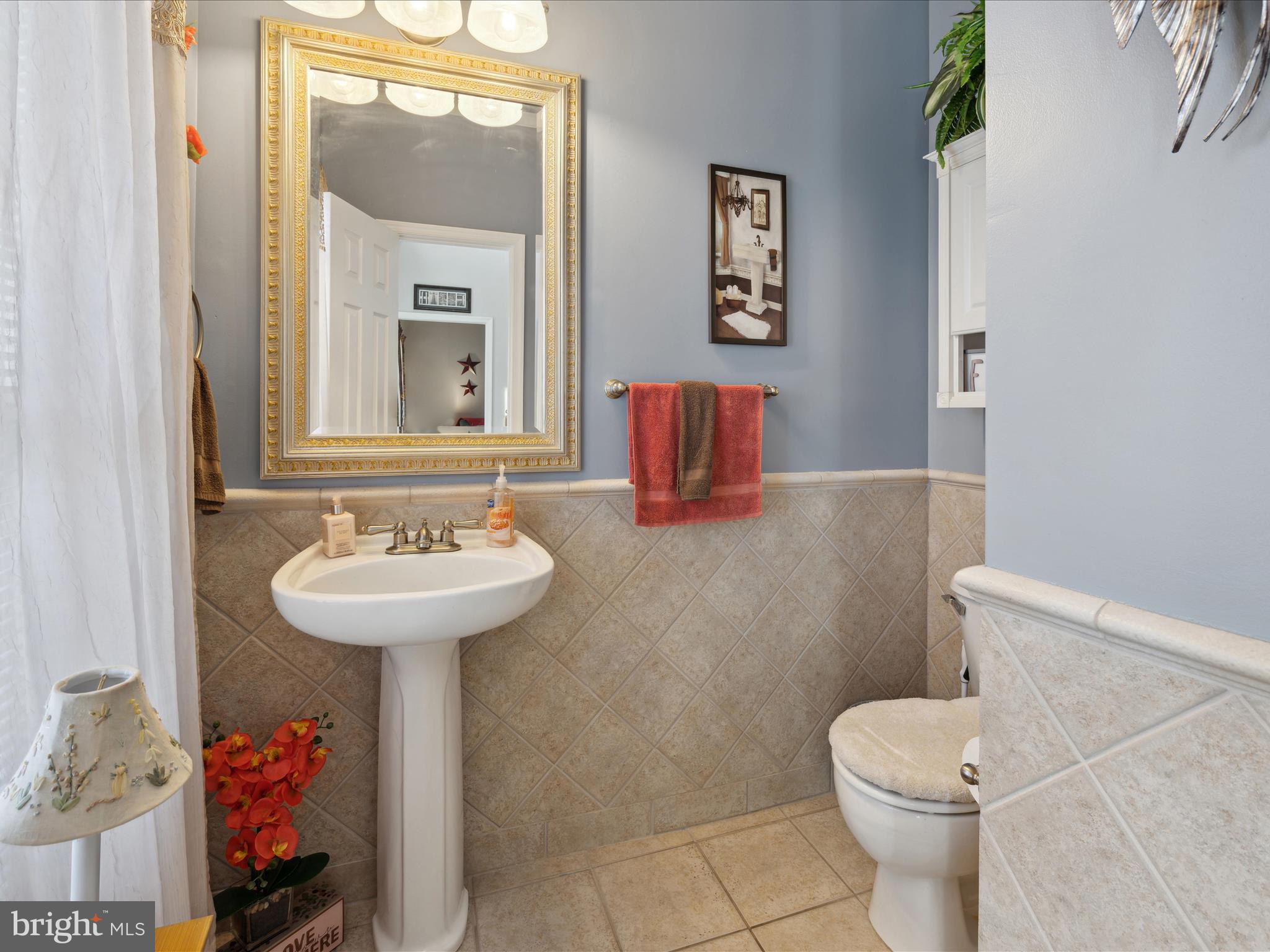 LOCUST HILL - Residential