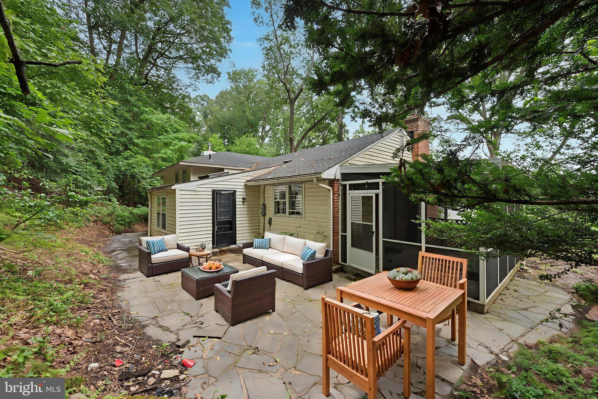 STRAFFORD VILLAGE - Residential