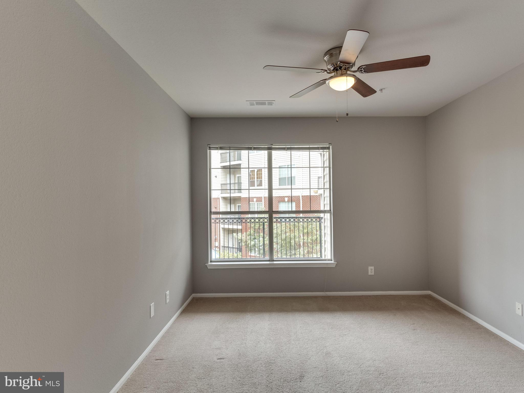 GATES OF MCLEAN - Residential