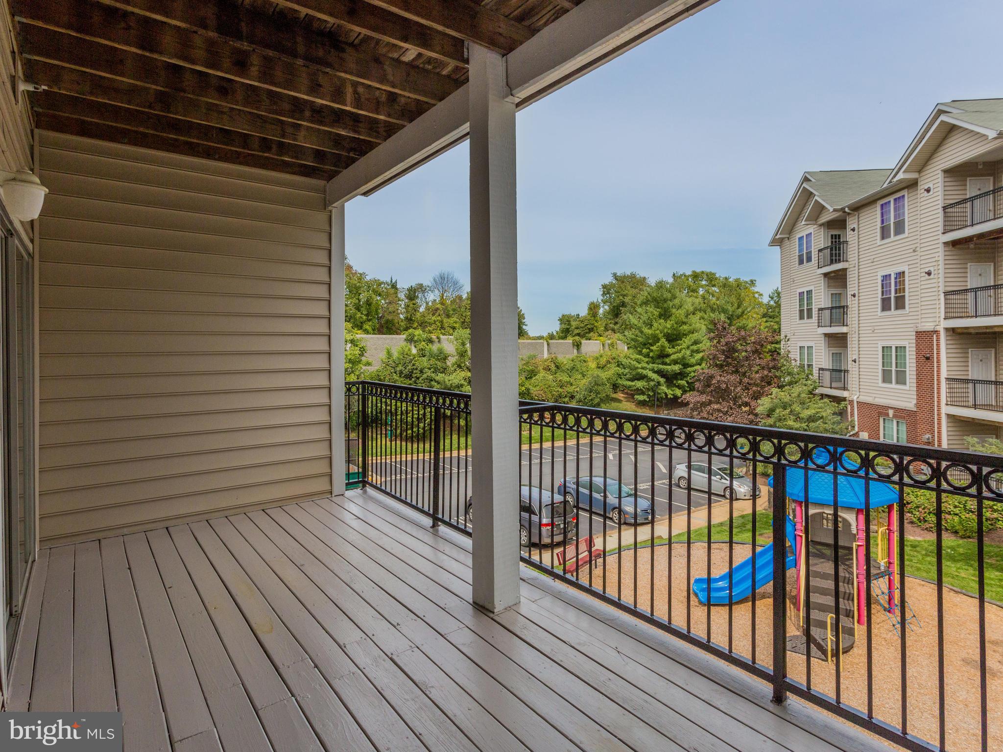 GATES OF MCLEAN - Residential