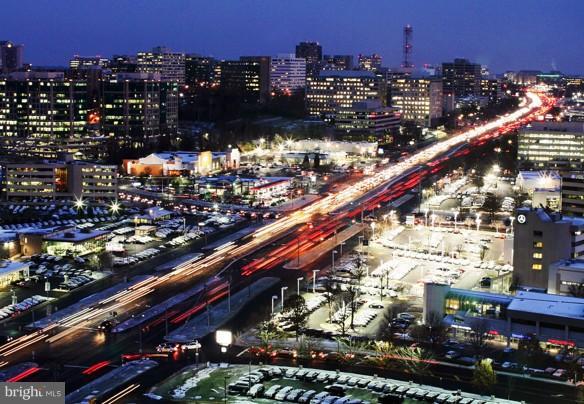 GATES OF MCLEAN - Residential
