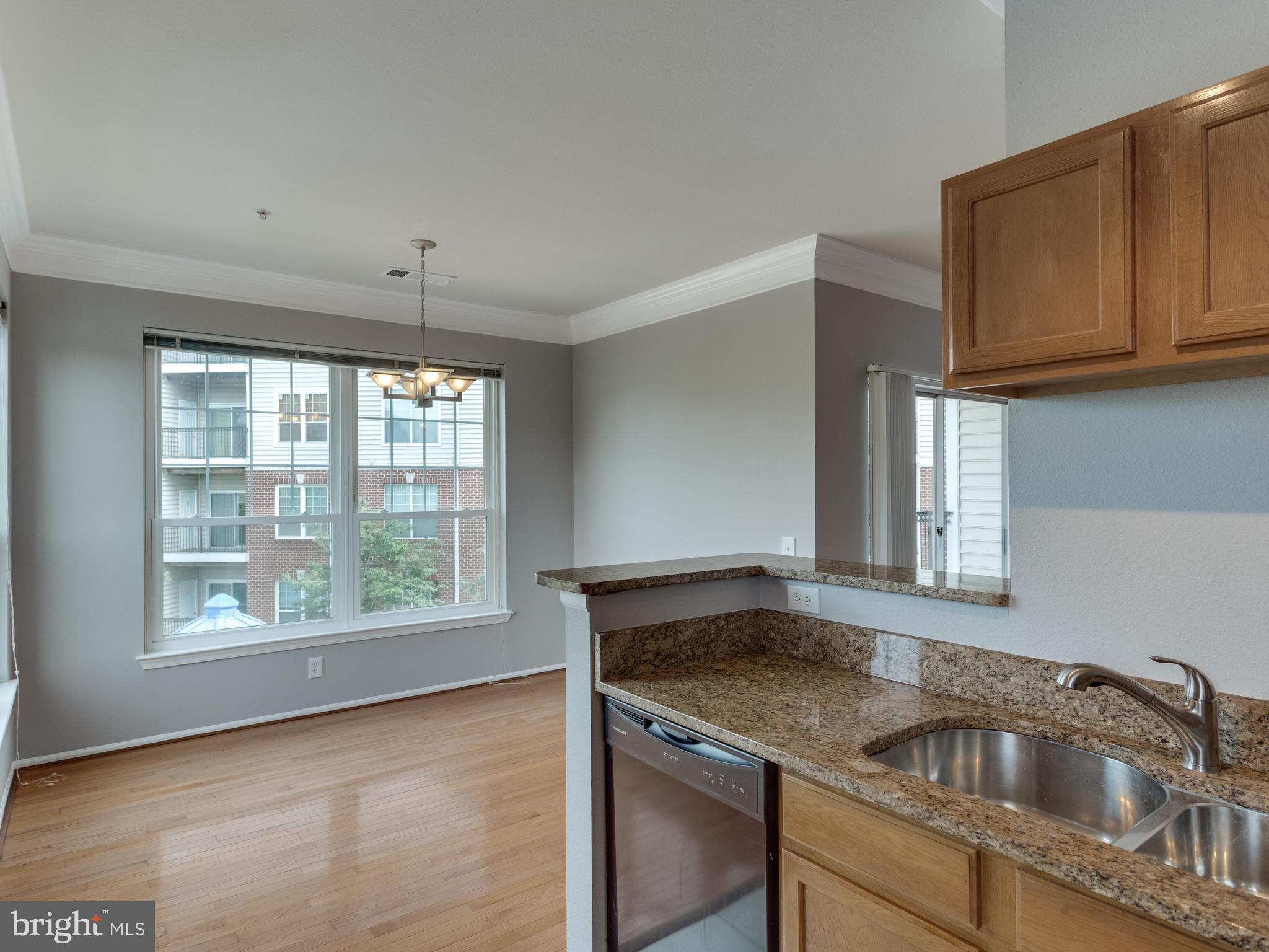 GATES OF MCLEAN - Residential