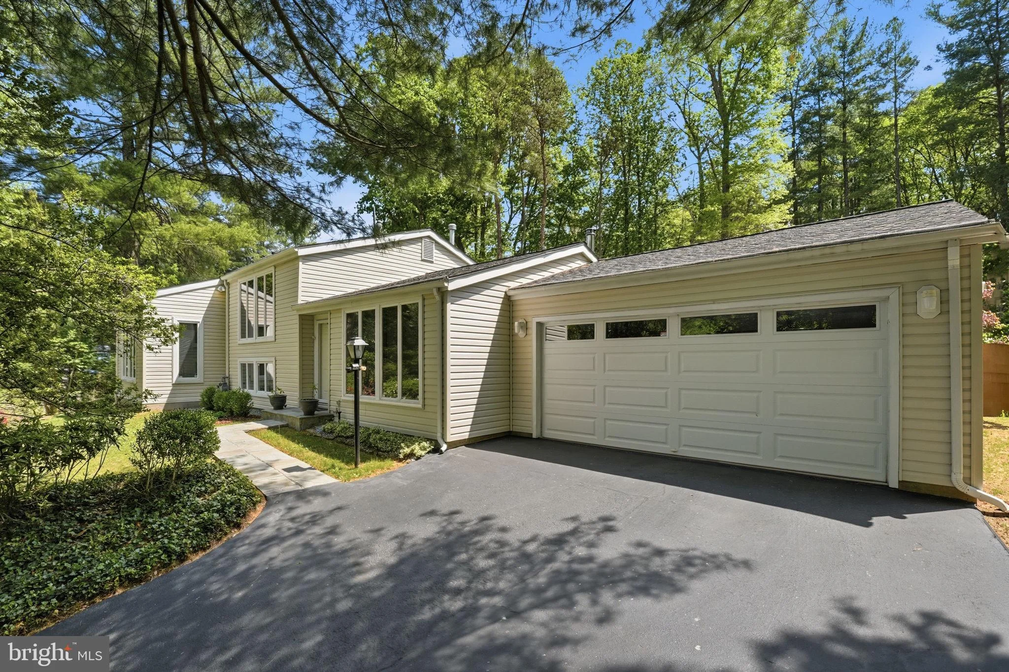 10929 Howland Drive