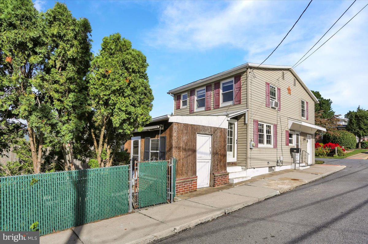 229 NORTHMONT AVENUE
