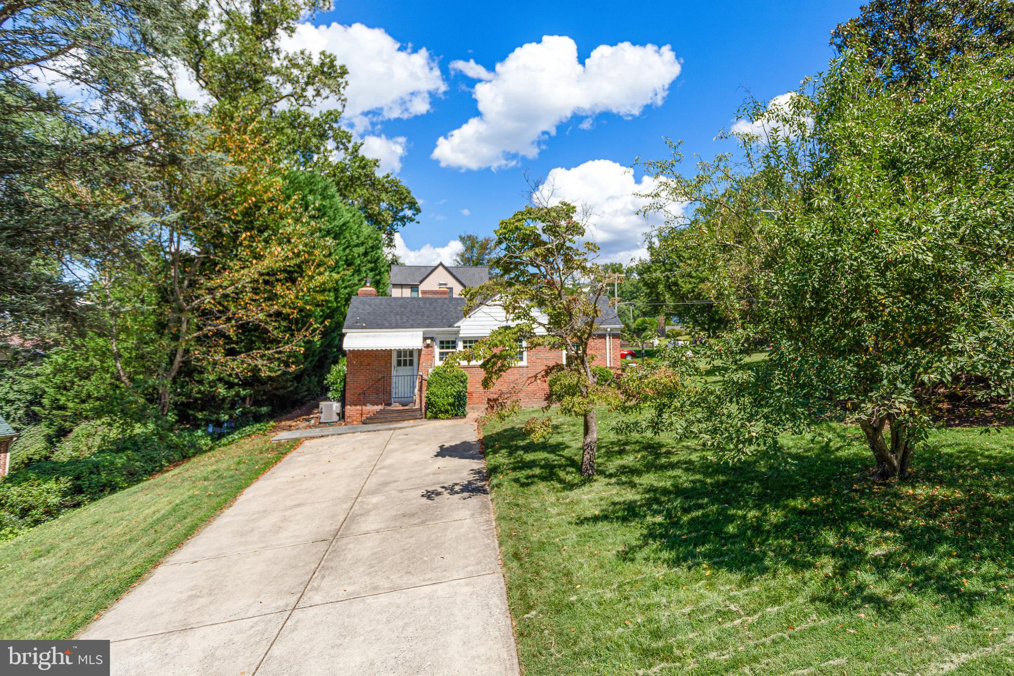 CHEVY CHASE - Residential