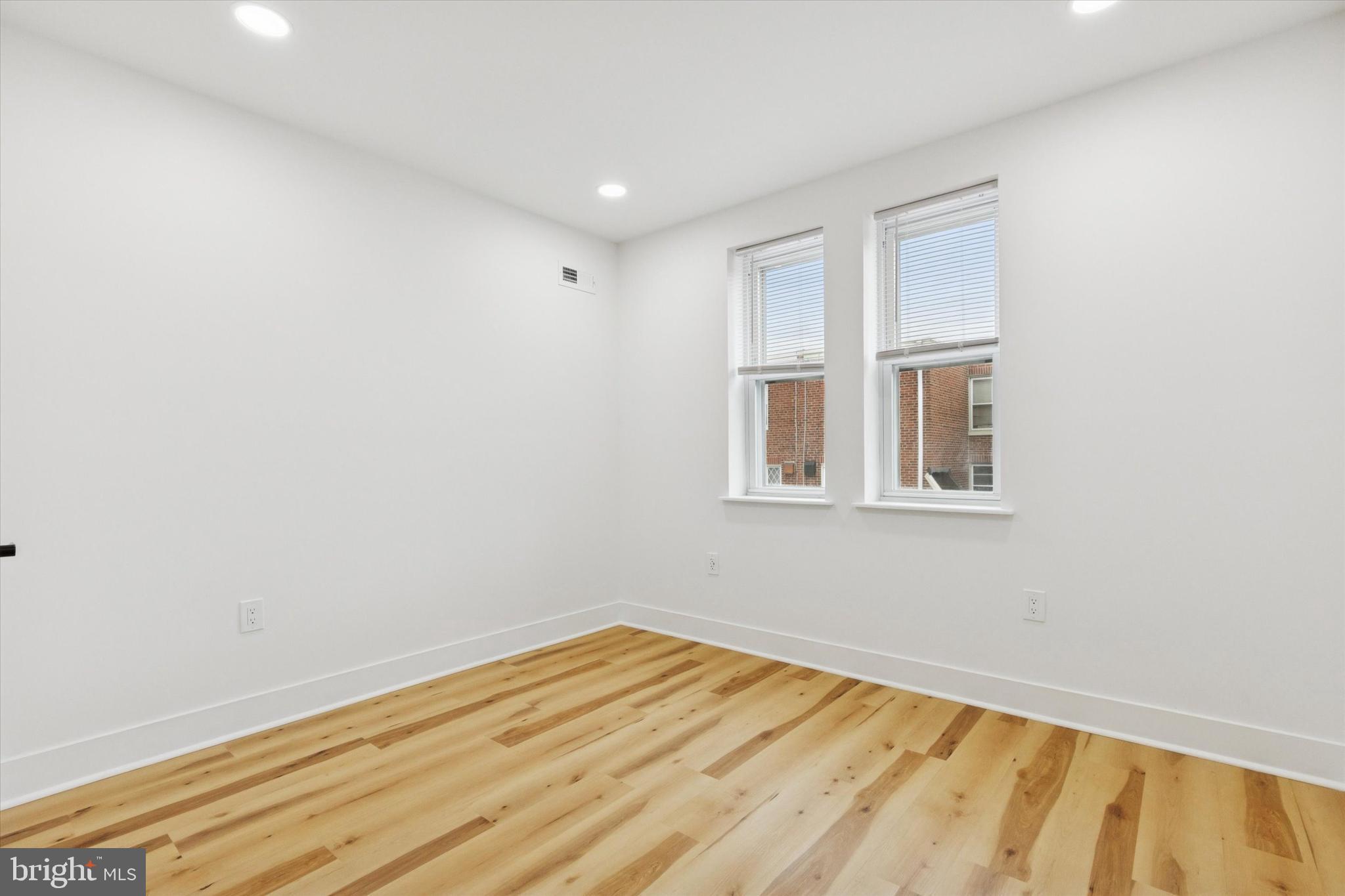 WEST OAK LANE - Residential