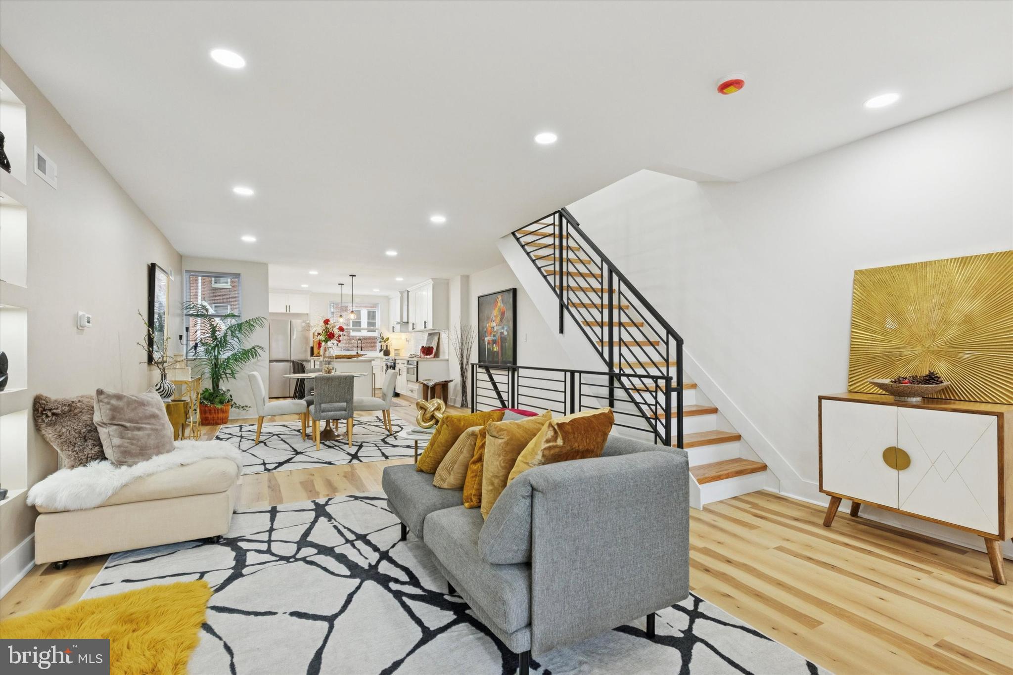 WEST OAK LANE - Residential