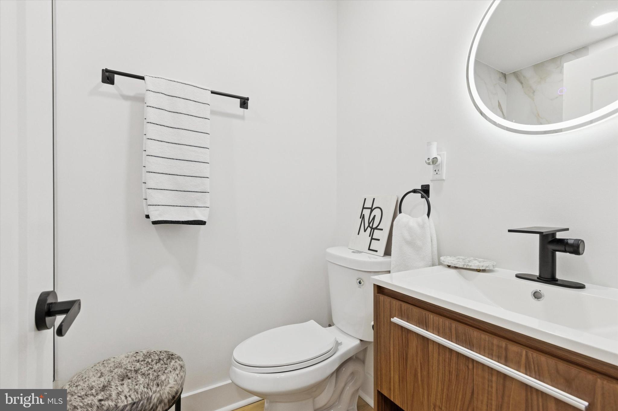 WEST OAK LANE - Residential