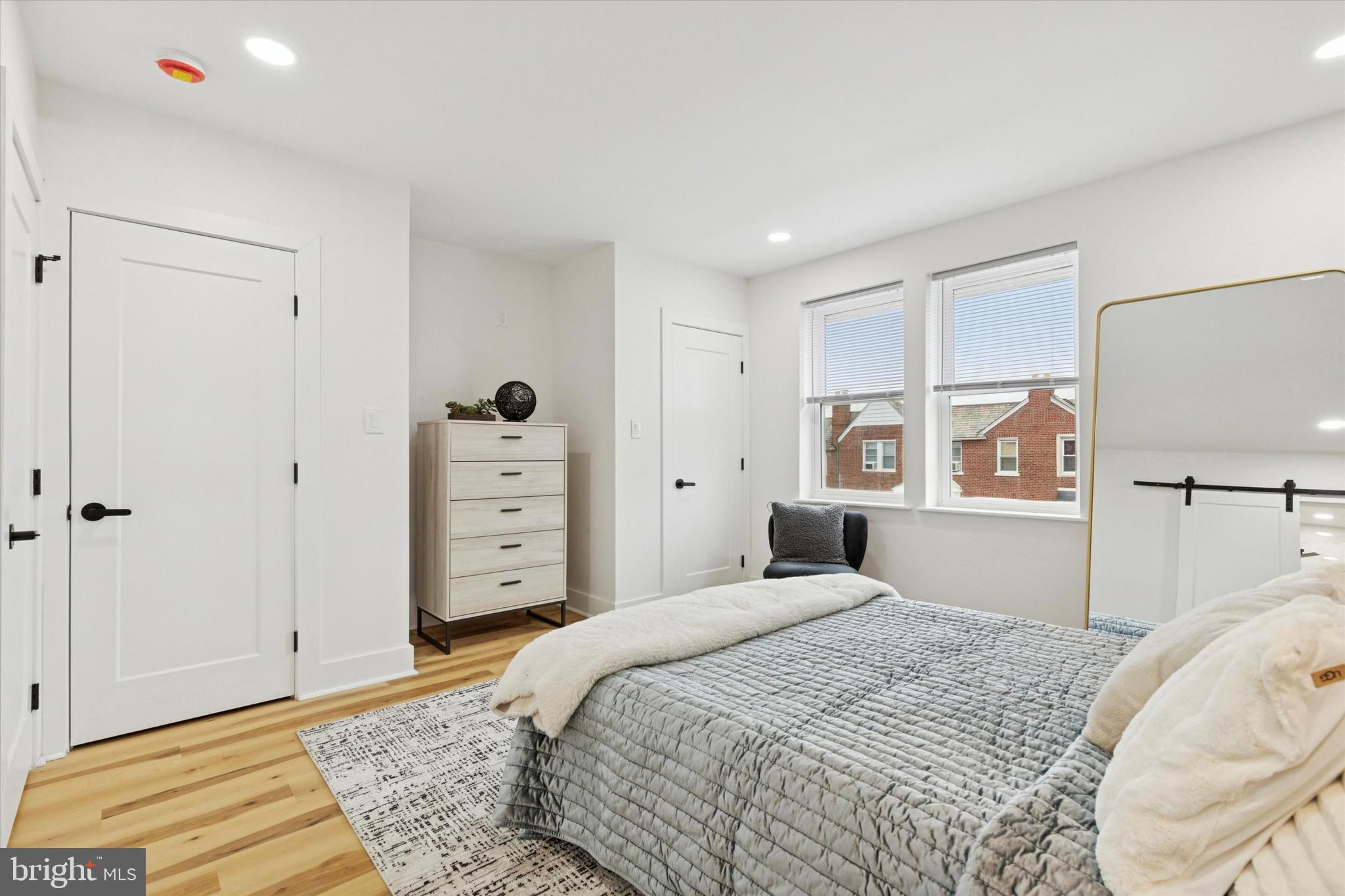 WEST OAK LANE - Residential