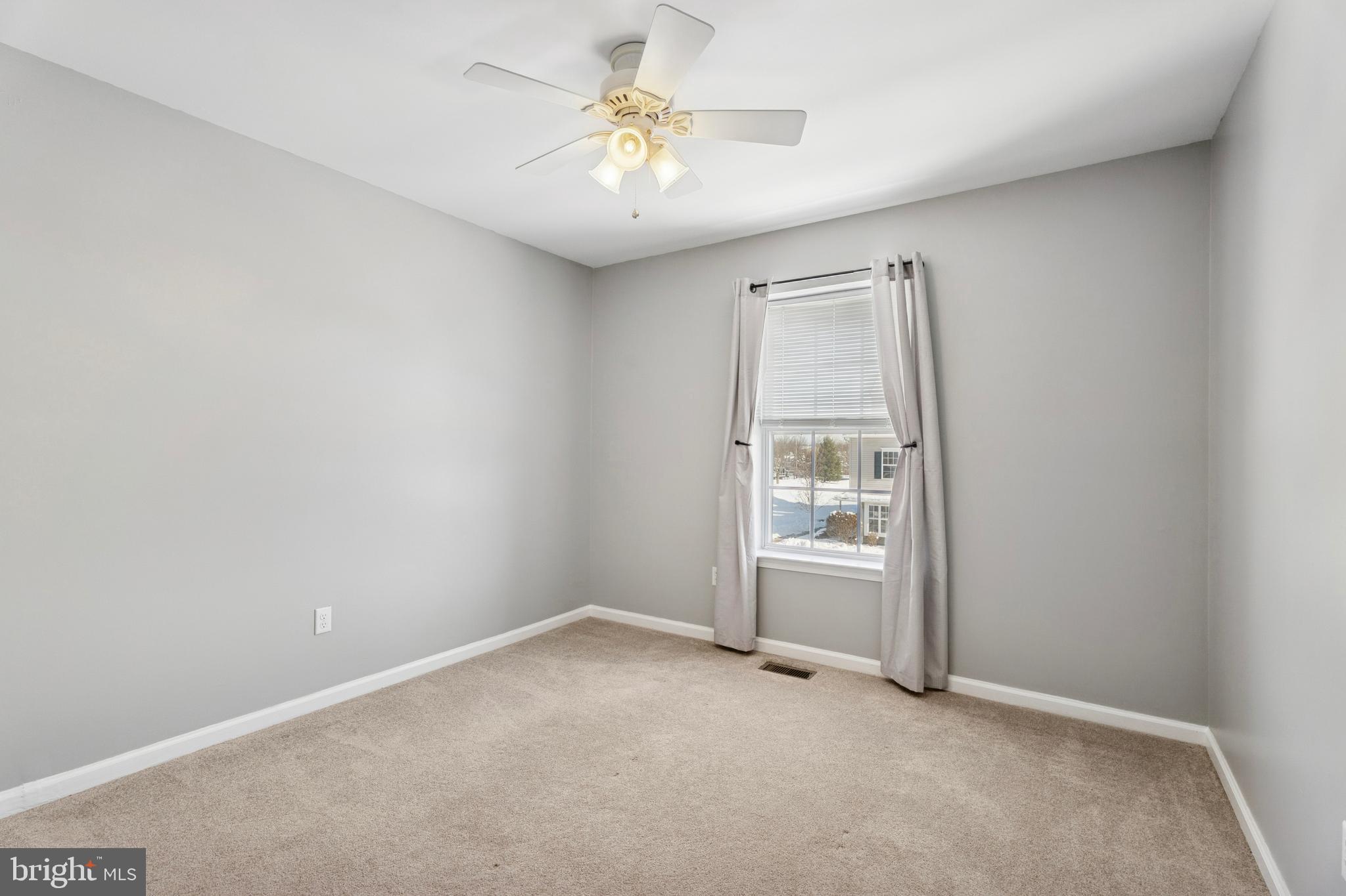 WATERFORD GREENE - Residential