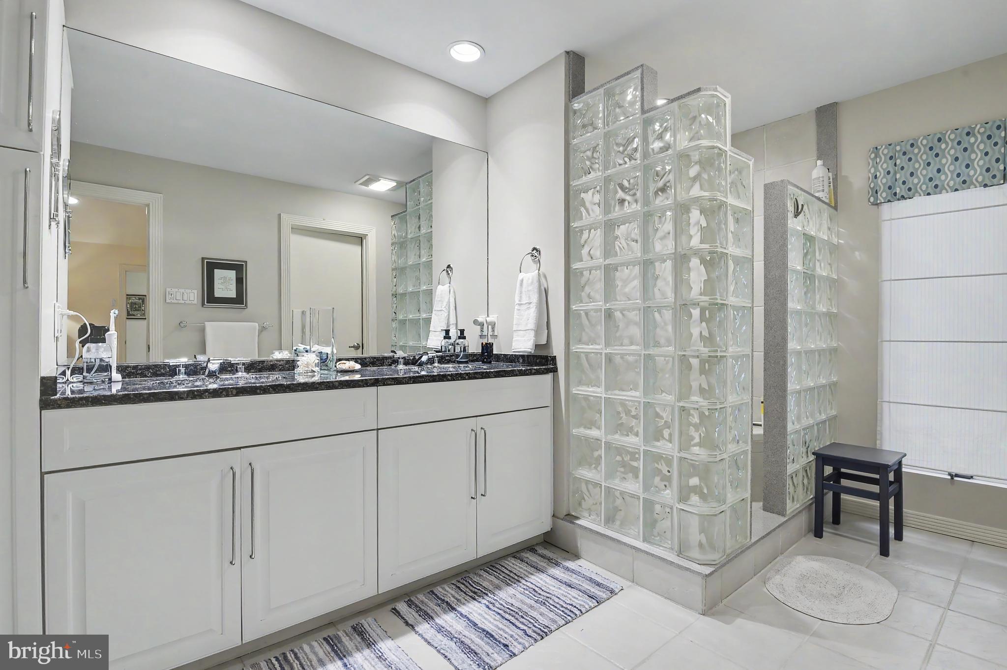 WINDGATE FARMS - Residential