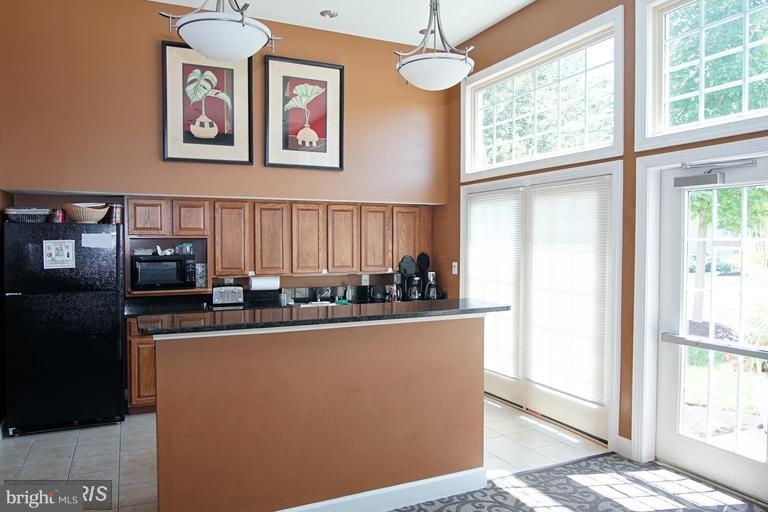 COURTYARDS AT WAVERLY WOODS EAST - Residential