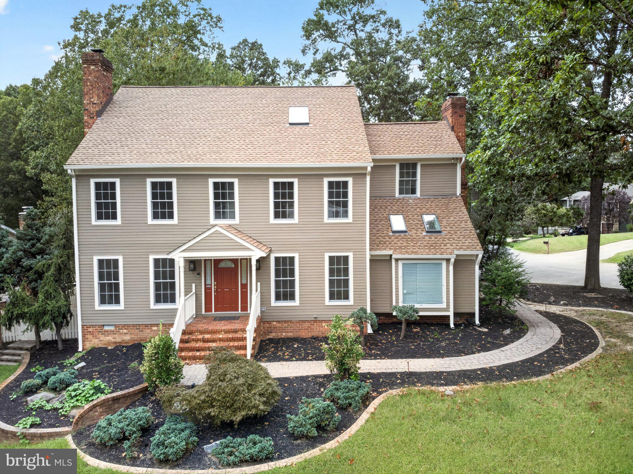 7 FOXHALL CIRCLE