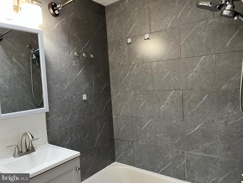 MORRELL PARK - Residential Lease