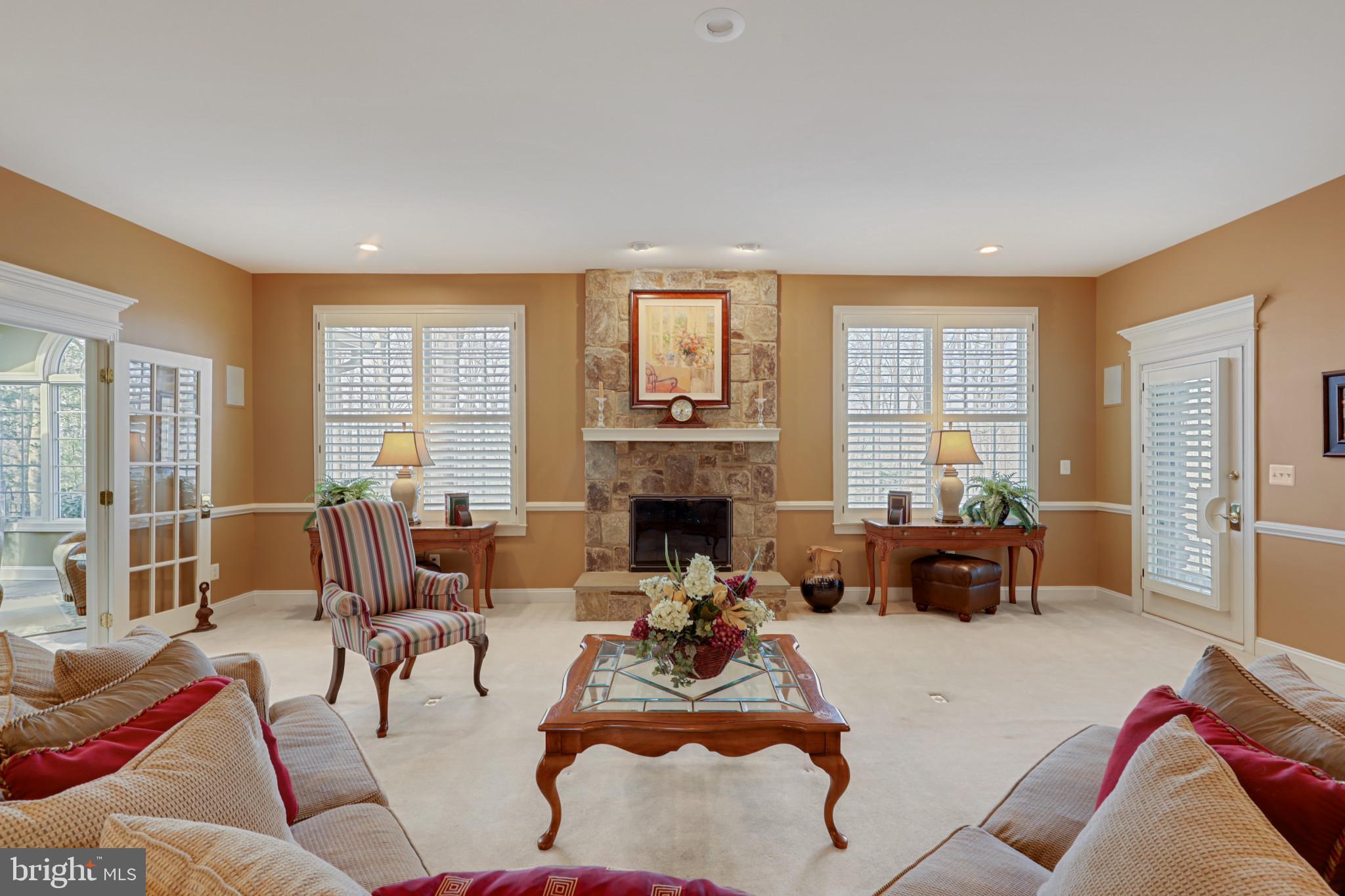 ANNAPOLIS PRESERVE - Residential