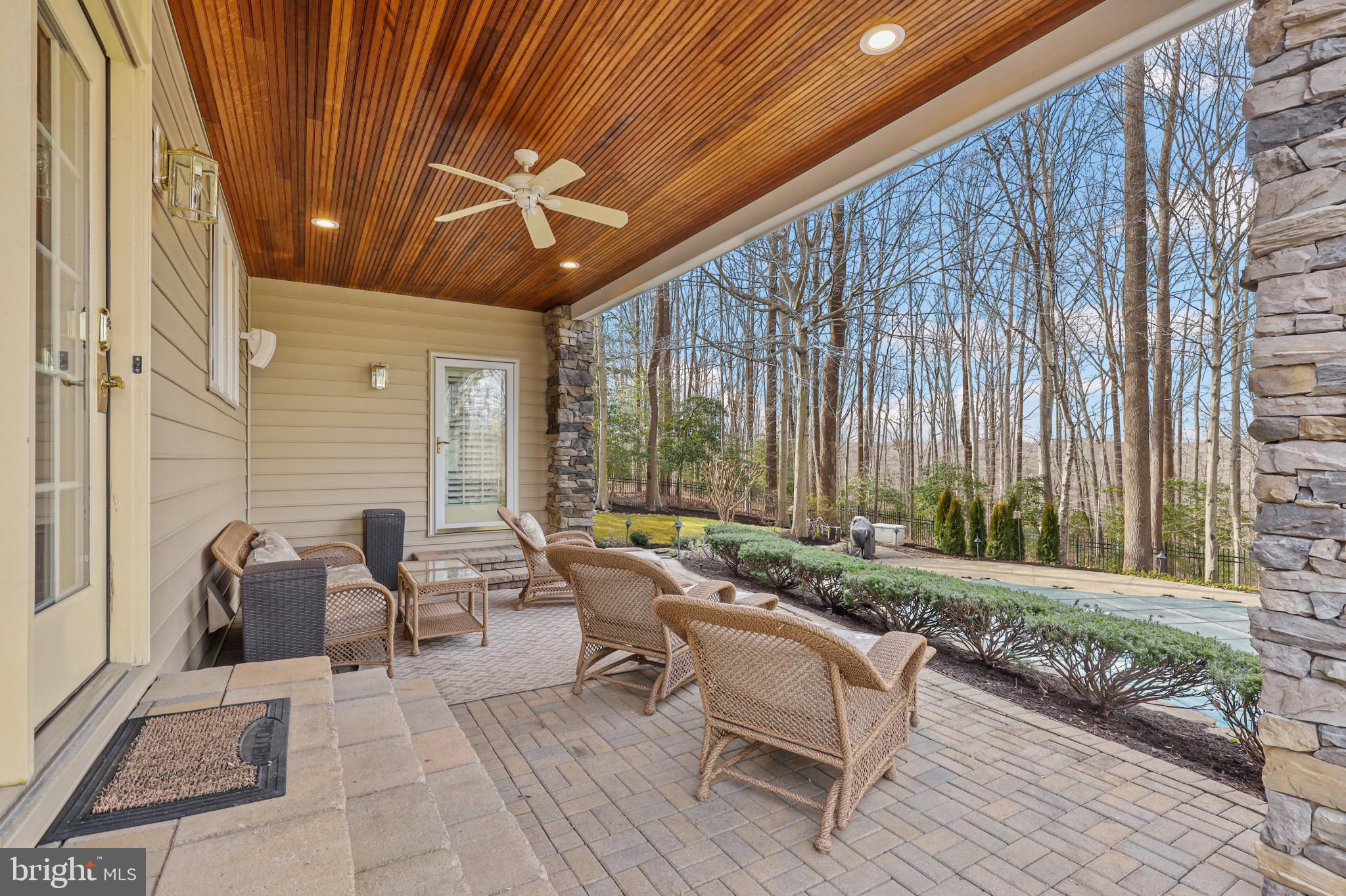 ANNAPOLIS PRESERVE - Residential