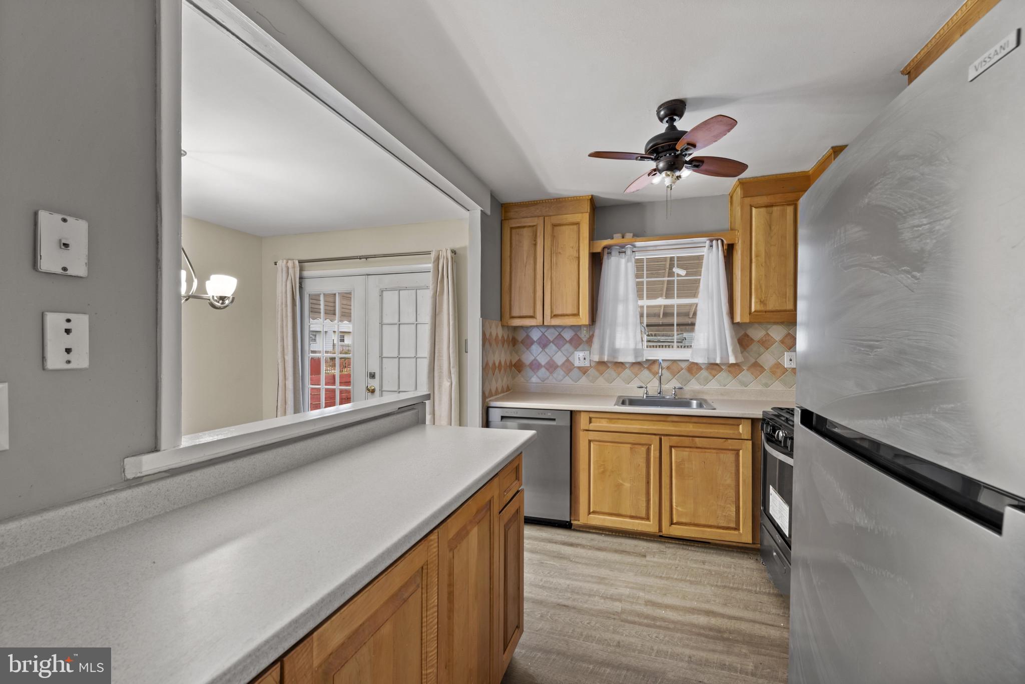 KINGS COURT - Residential