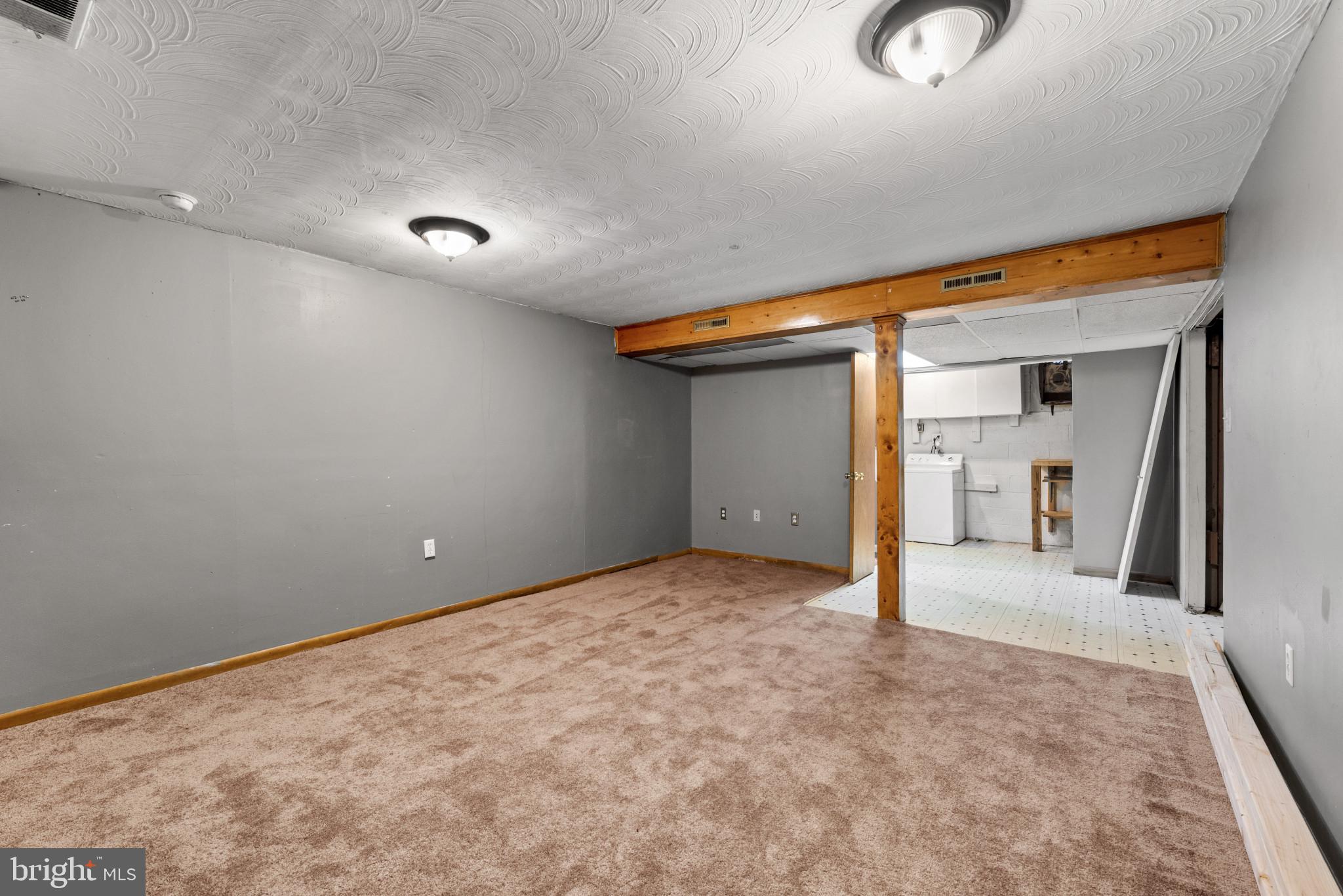 KINGS COURT - Residential