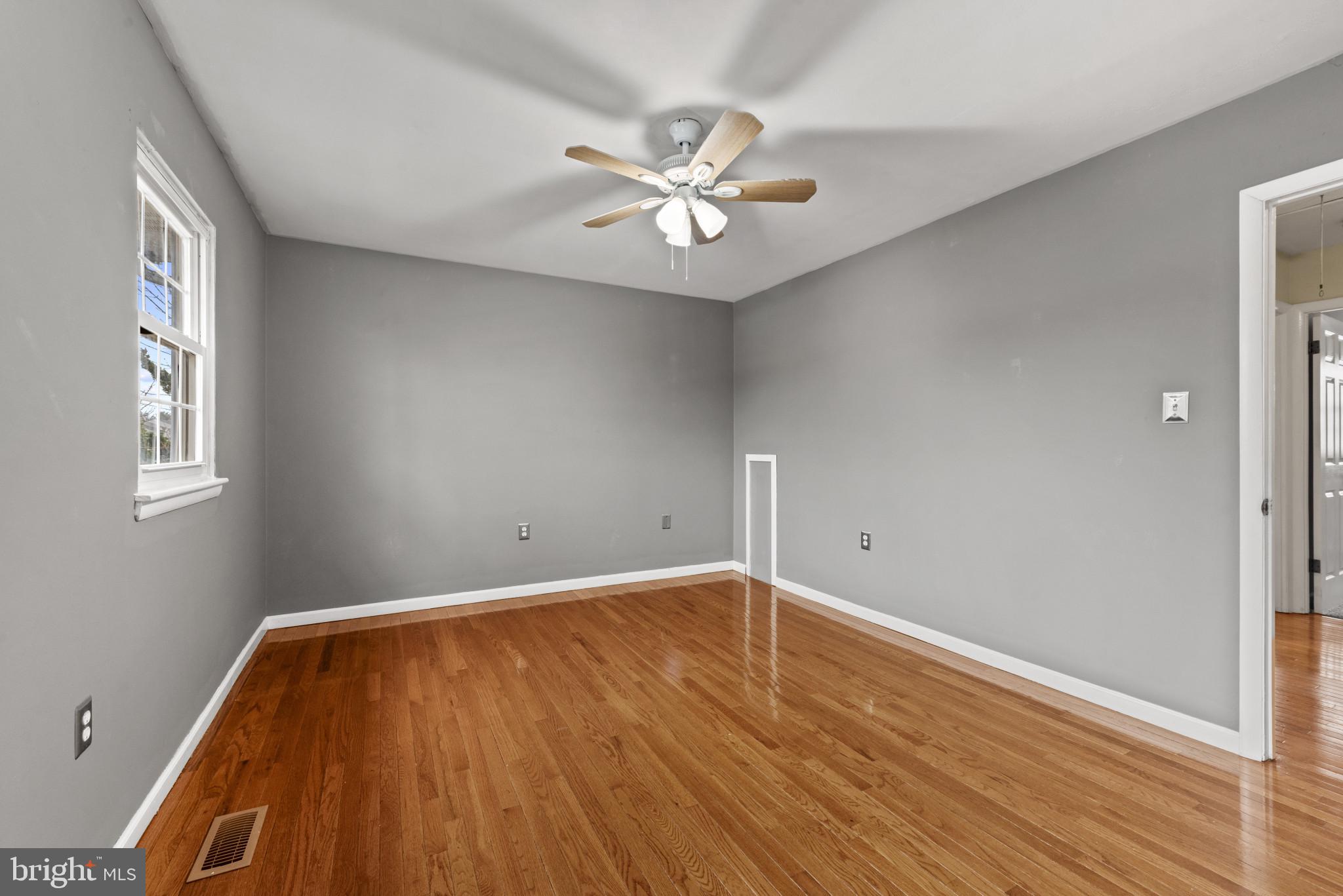 KINGS COURT - Residential