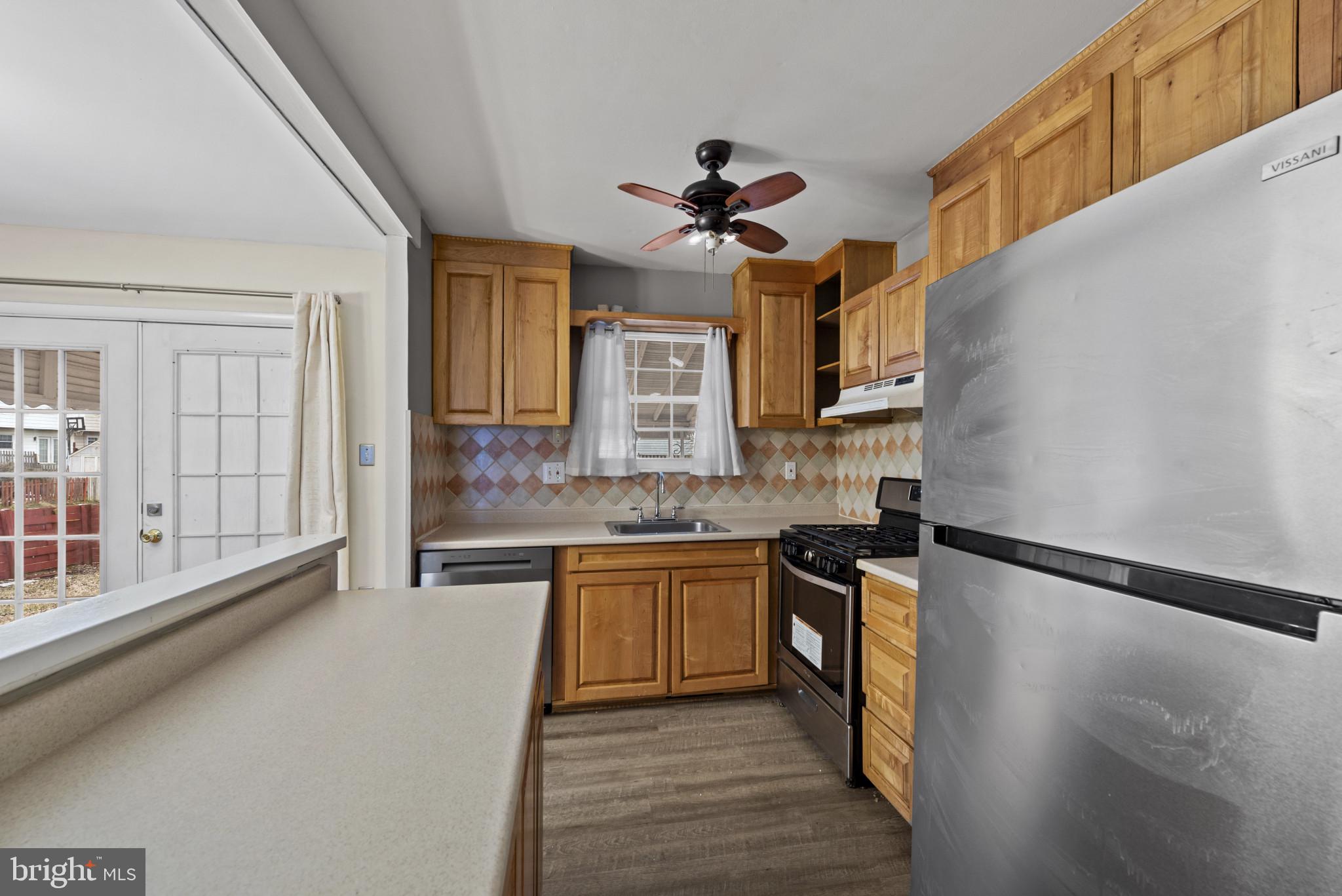 KINGS COURT - Residential