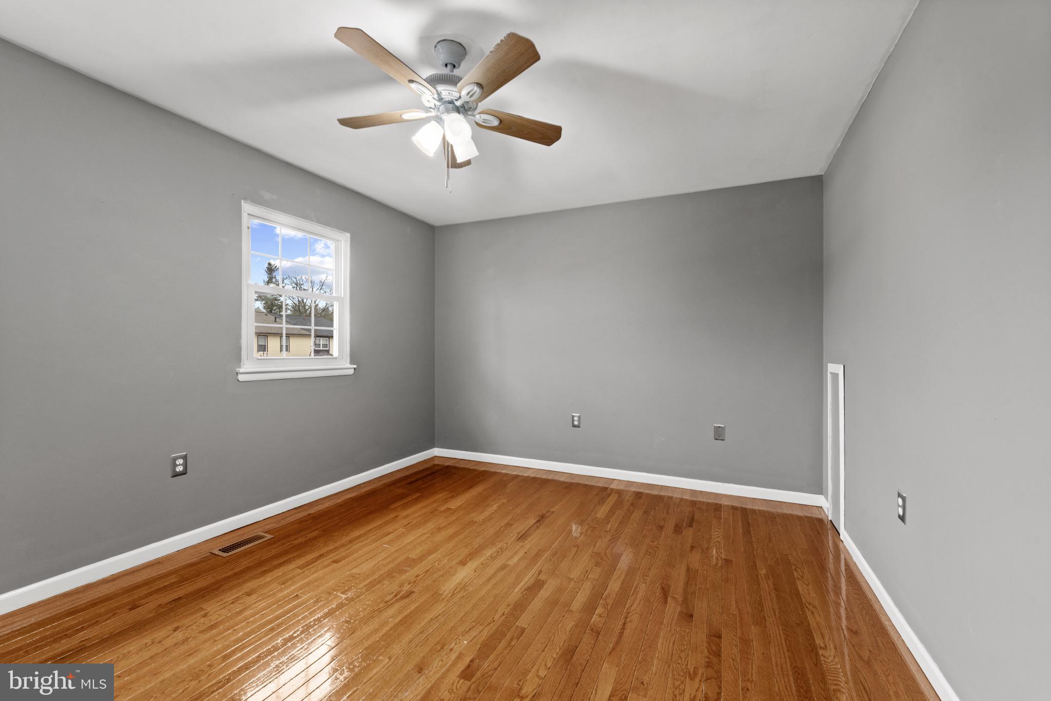 KINGS COURT - Residential