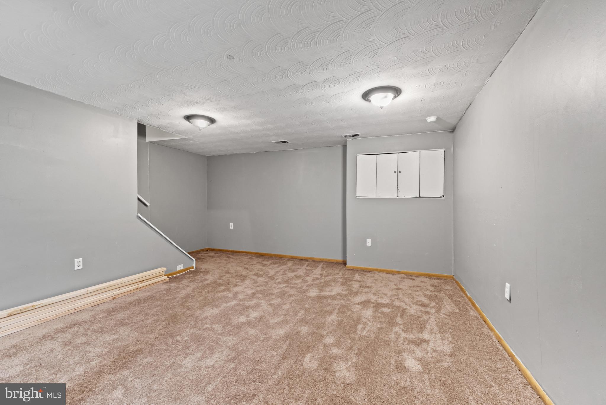 KINGS COURT - Residential