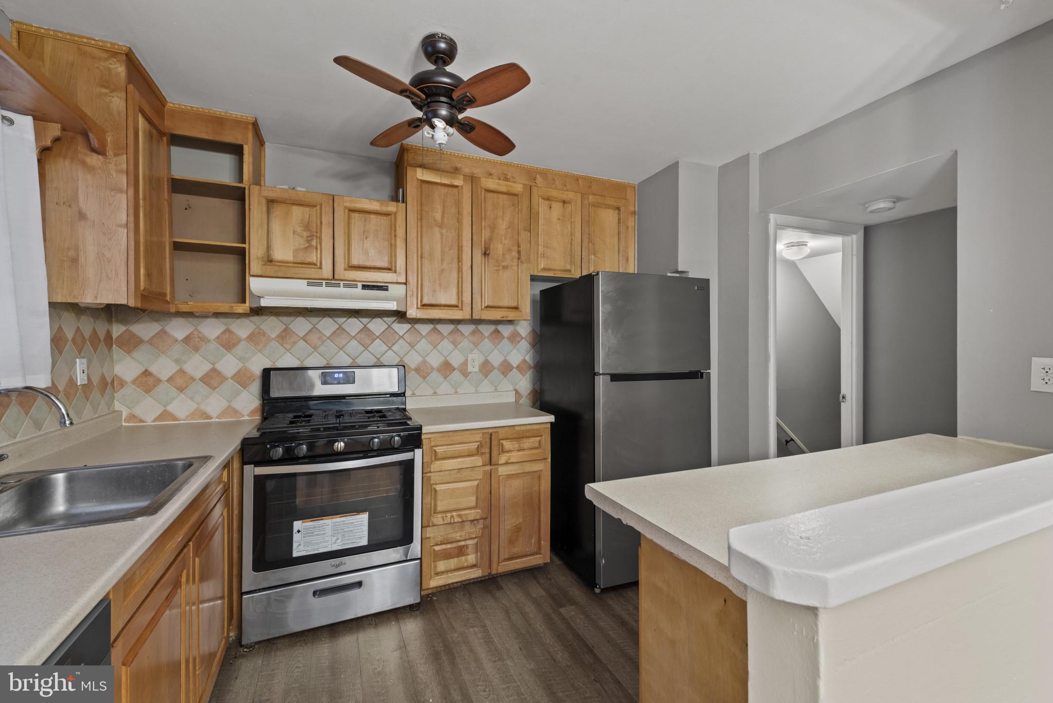 KINGS COURT - Residential