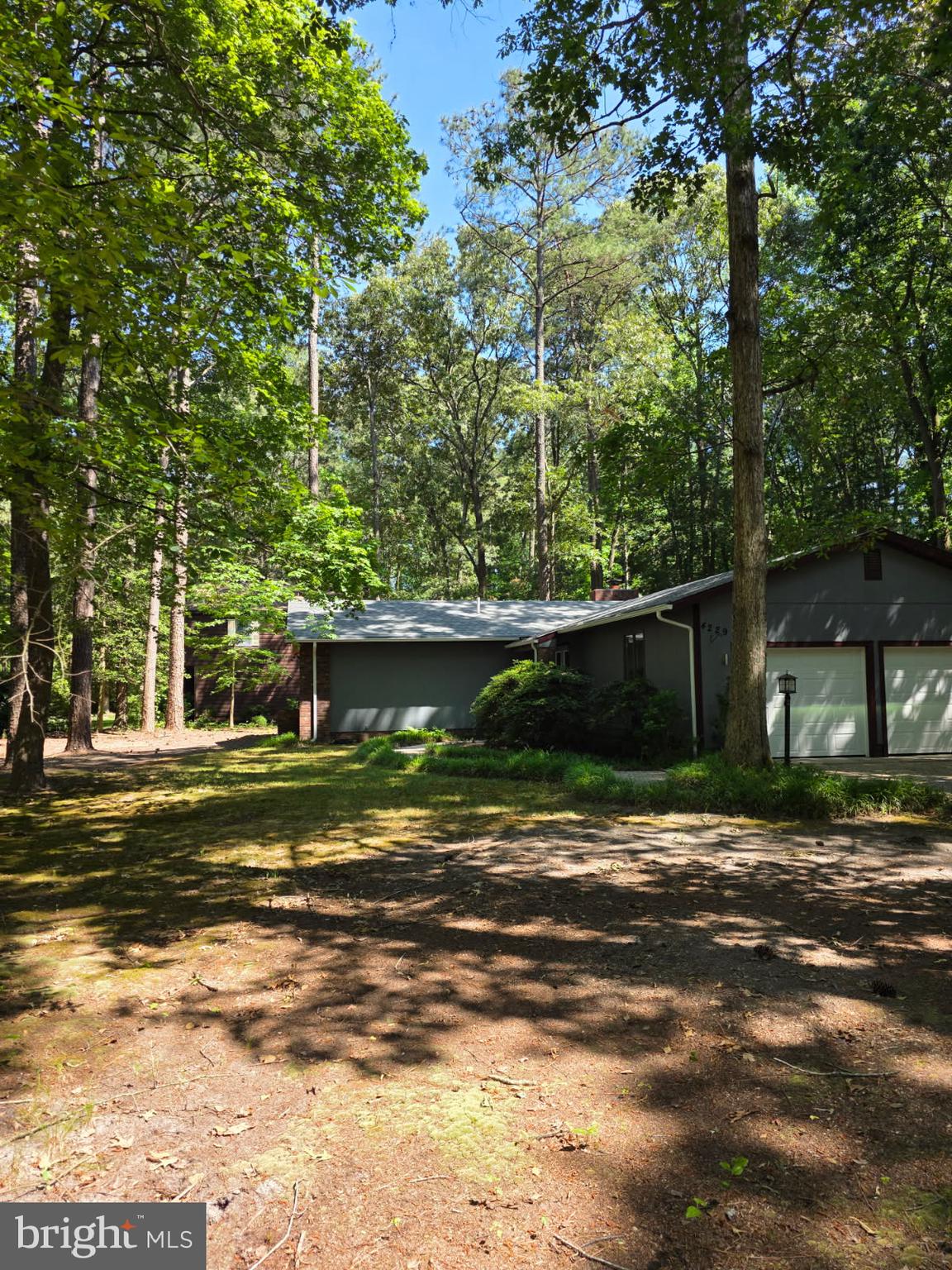 4229 RUSTIC ENTRY