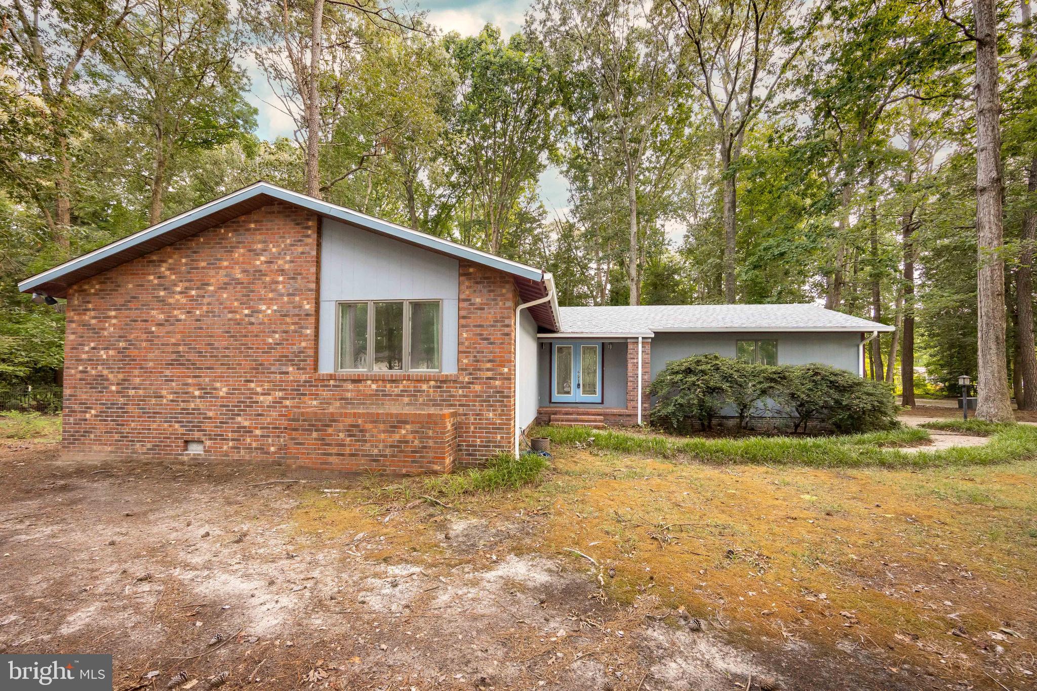 4229 RUSTIC ENTRY