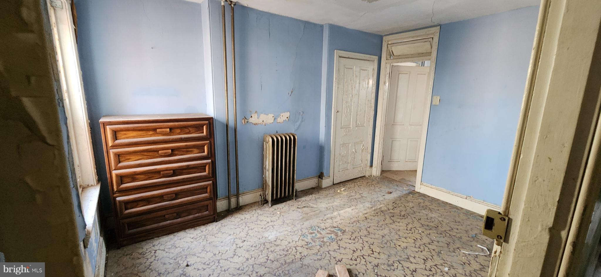 NORRISTOWN - Residential