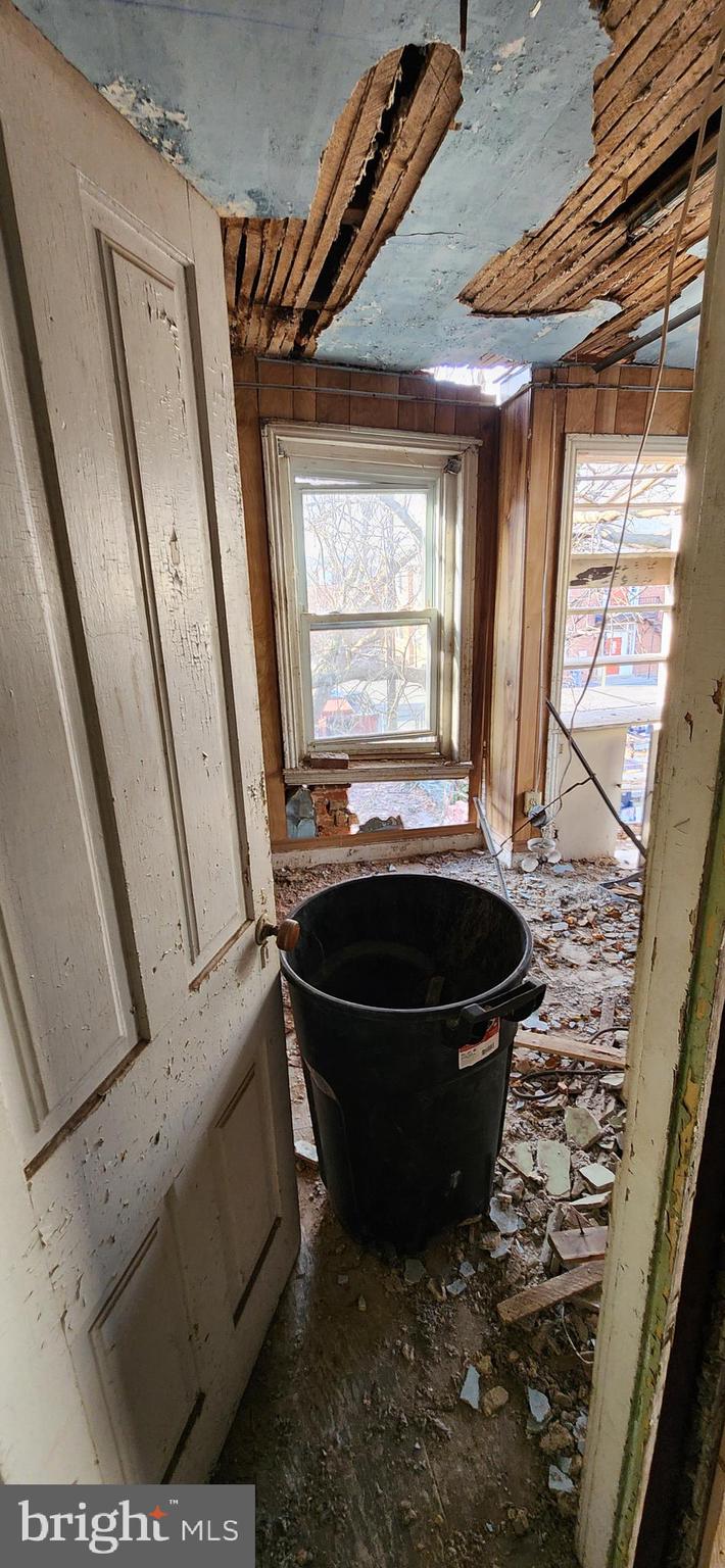 NORRISTOWN - Residential