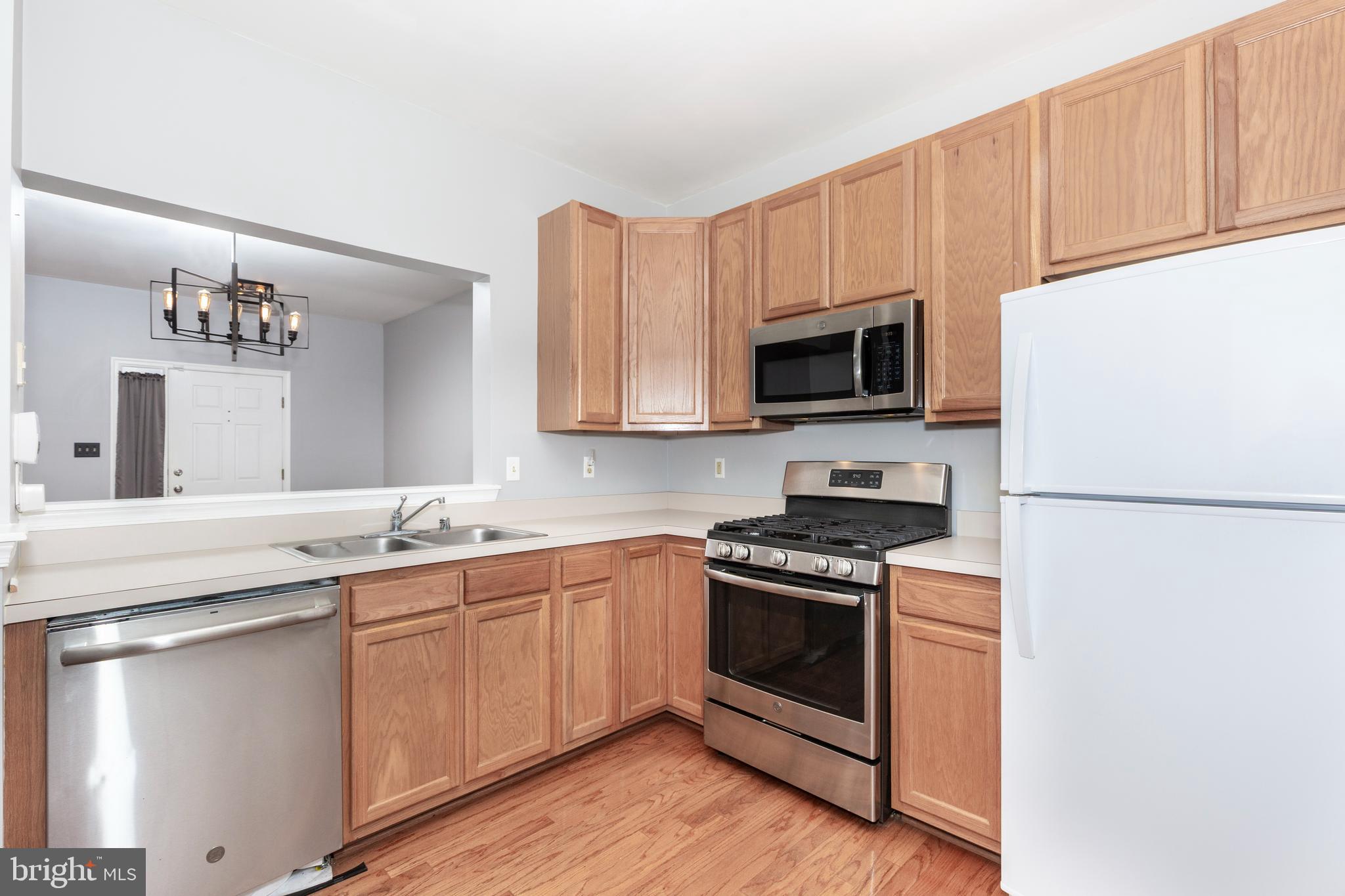 SEVEN OAKS - Residential