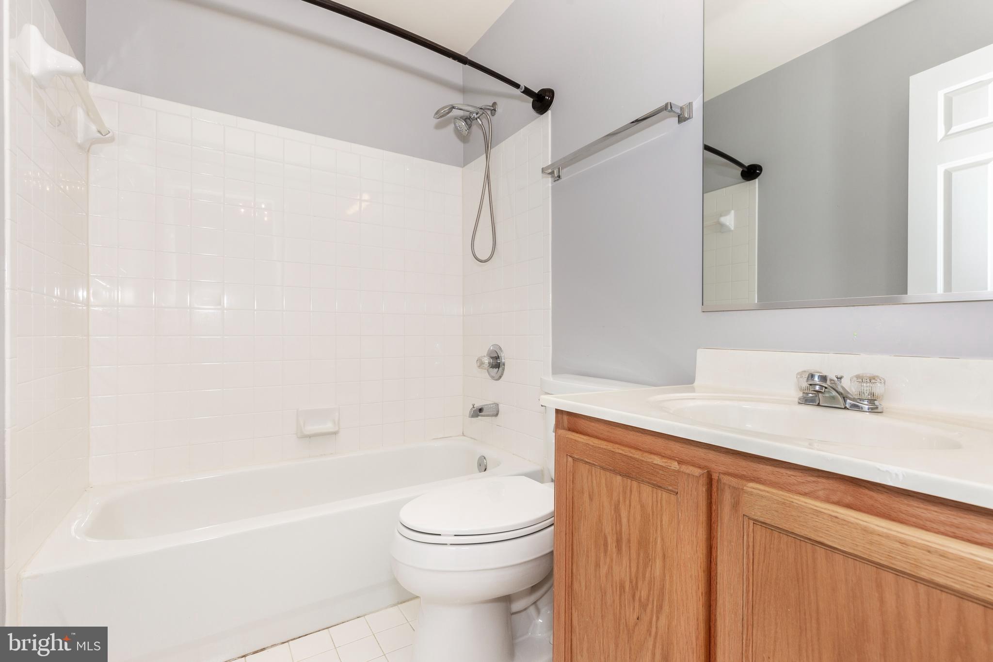 SEVEN OAKS - Residential