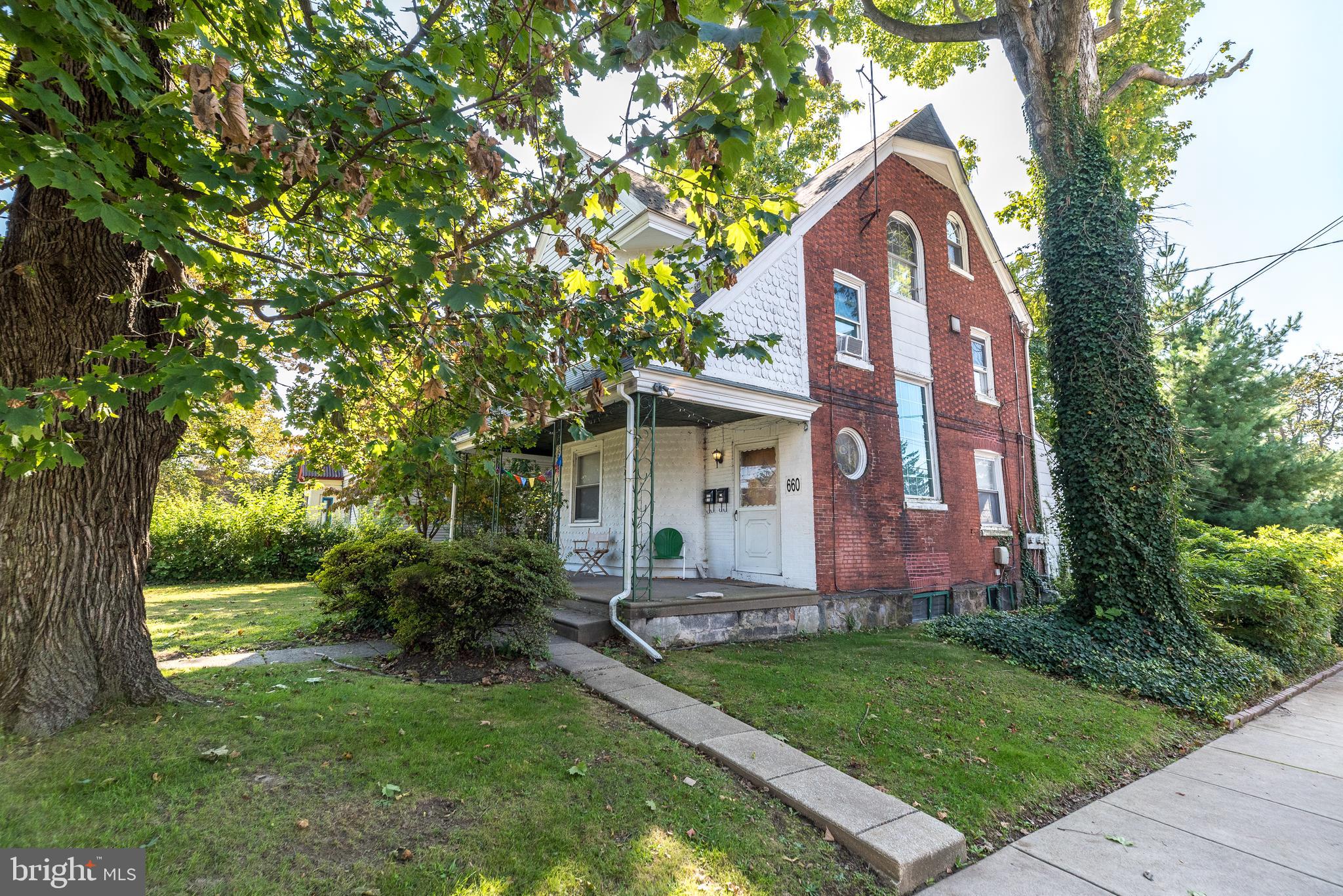 COBBS CREEK - Residential Lease