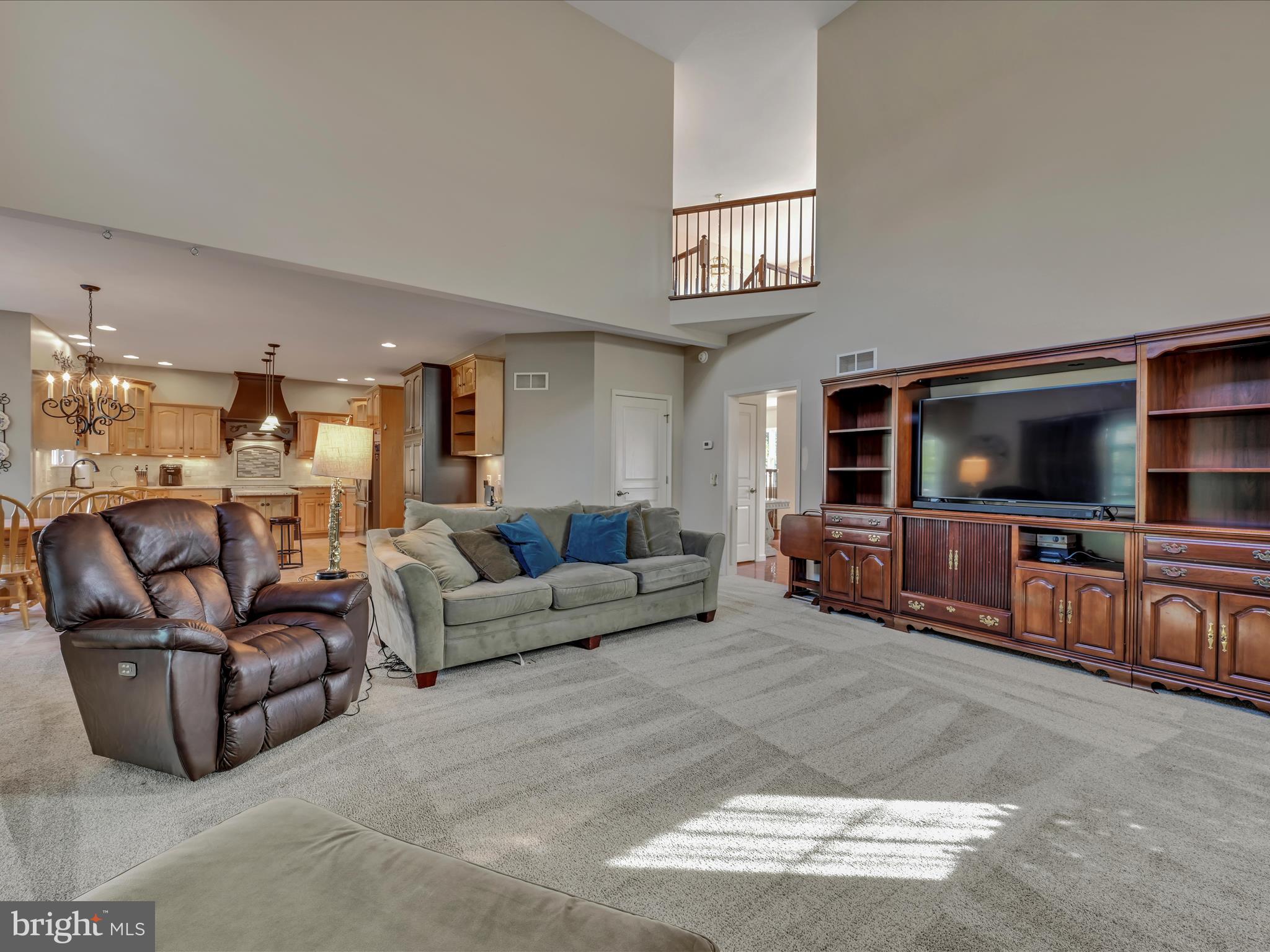 OLDE STONE WAY - Residential