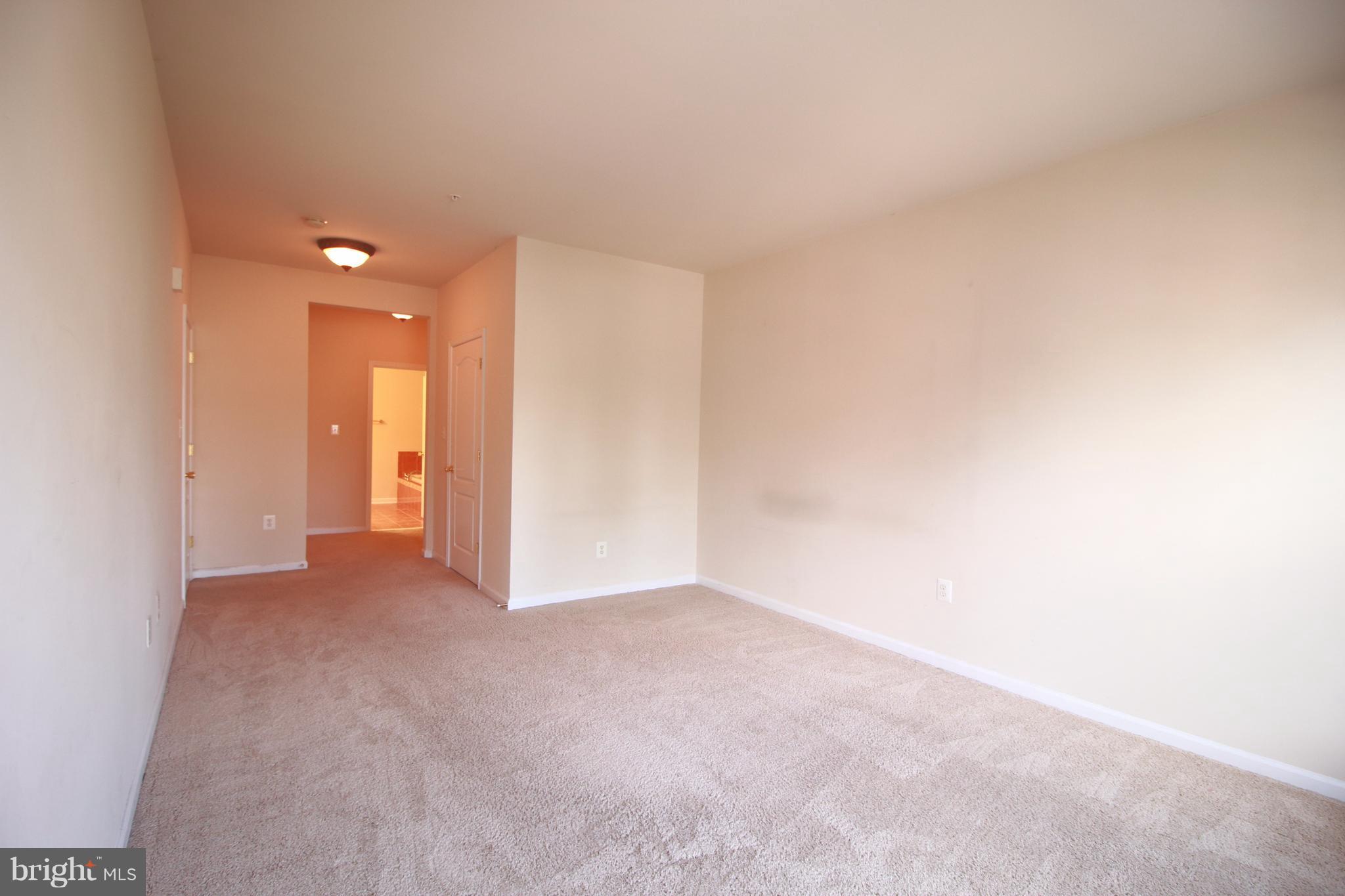 THE RESERVE CONDOMINIUMS - Residential Lease