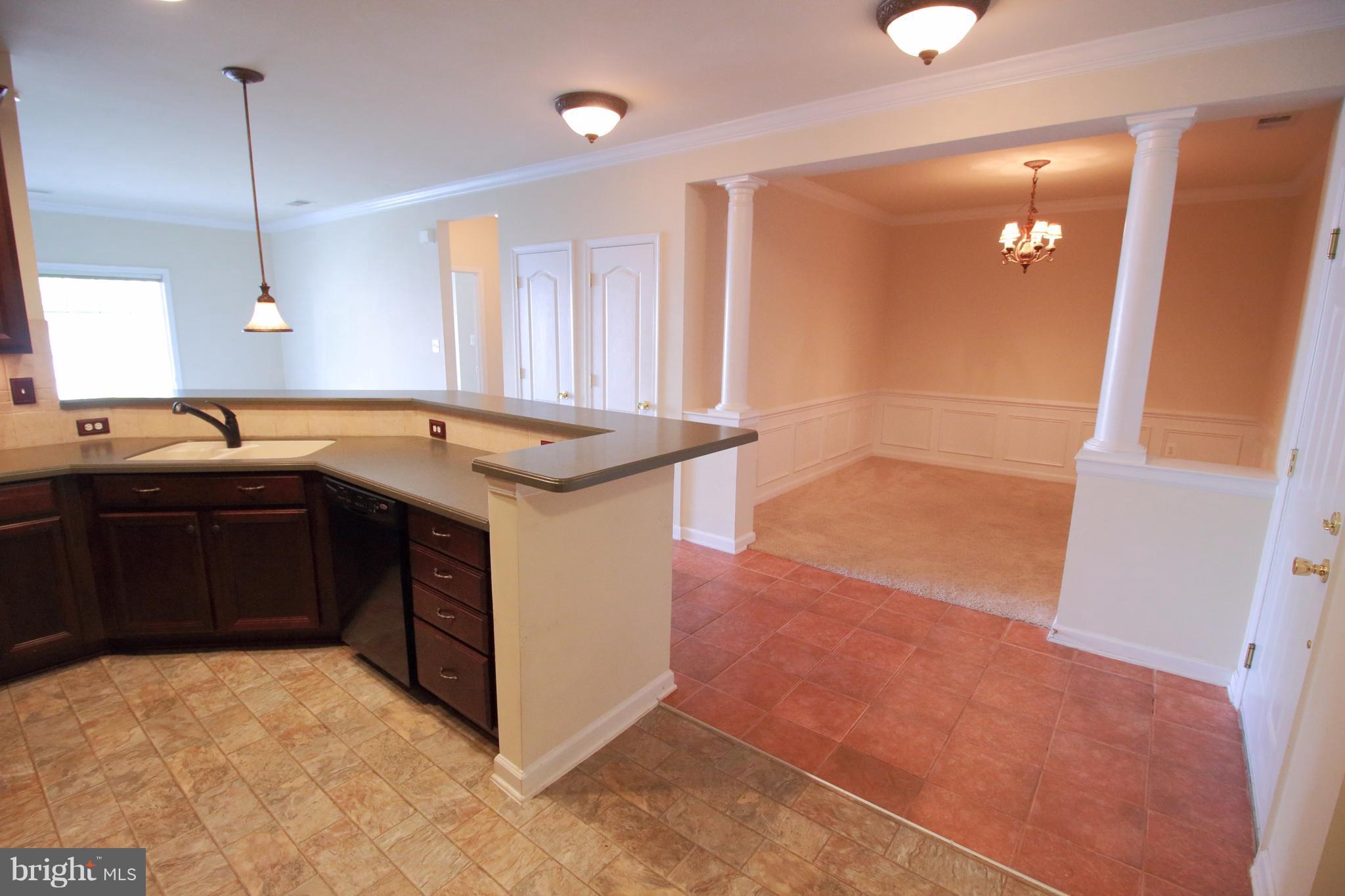 THE RESERVE CONDOMINIUMS - Residential Lease