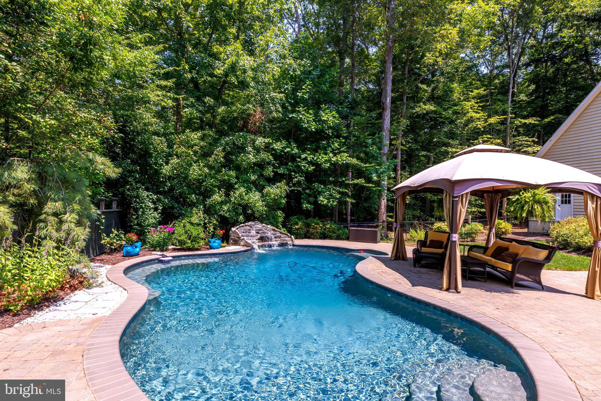 MCKENNEY FOREST - Residential