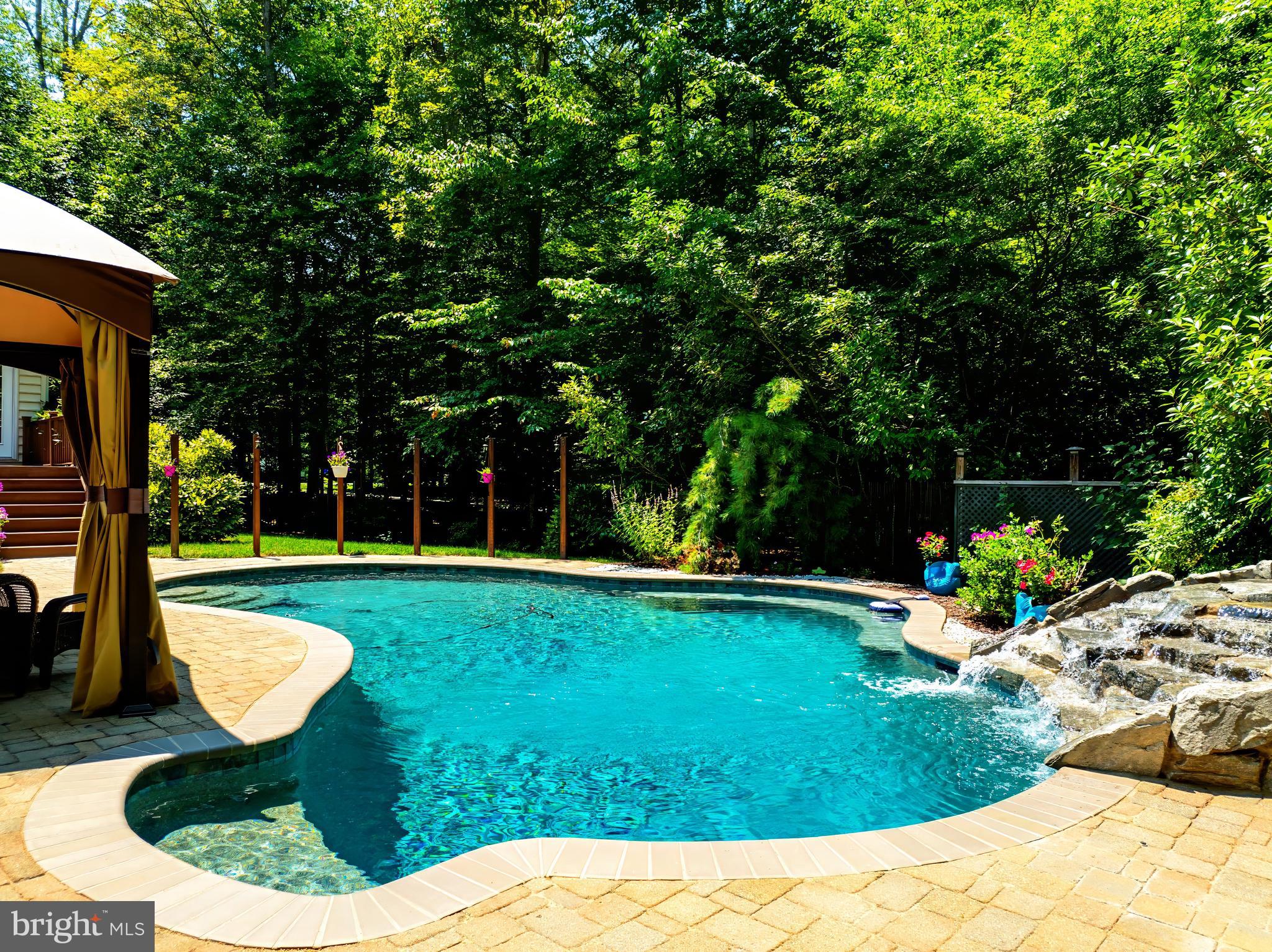 MCKENNEY FOREST - Residential