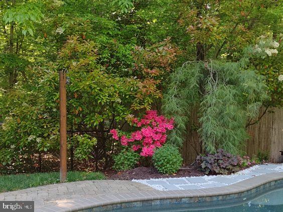 MCKENNEY FOREST - Residential