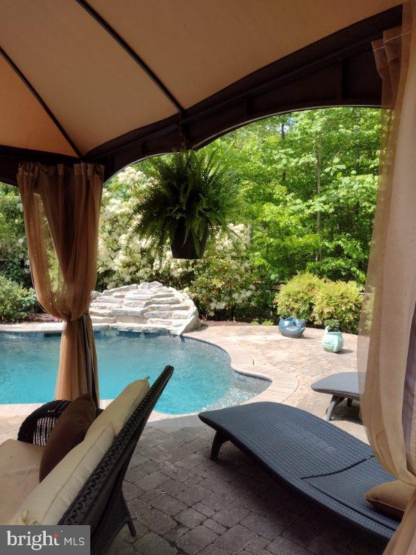 MCKENNEY FOREST - Residential