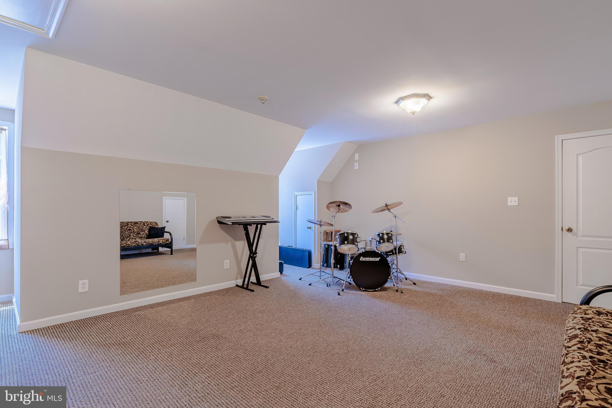 MCKENNEY FOREST - Residential