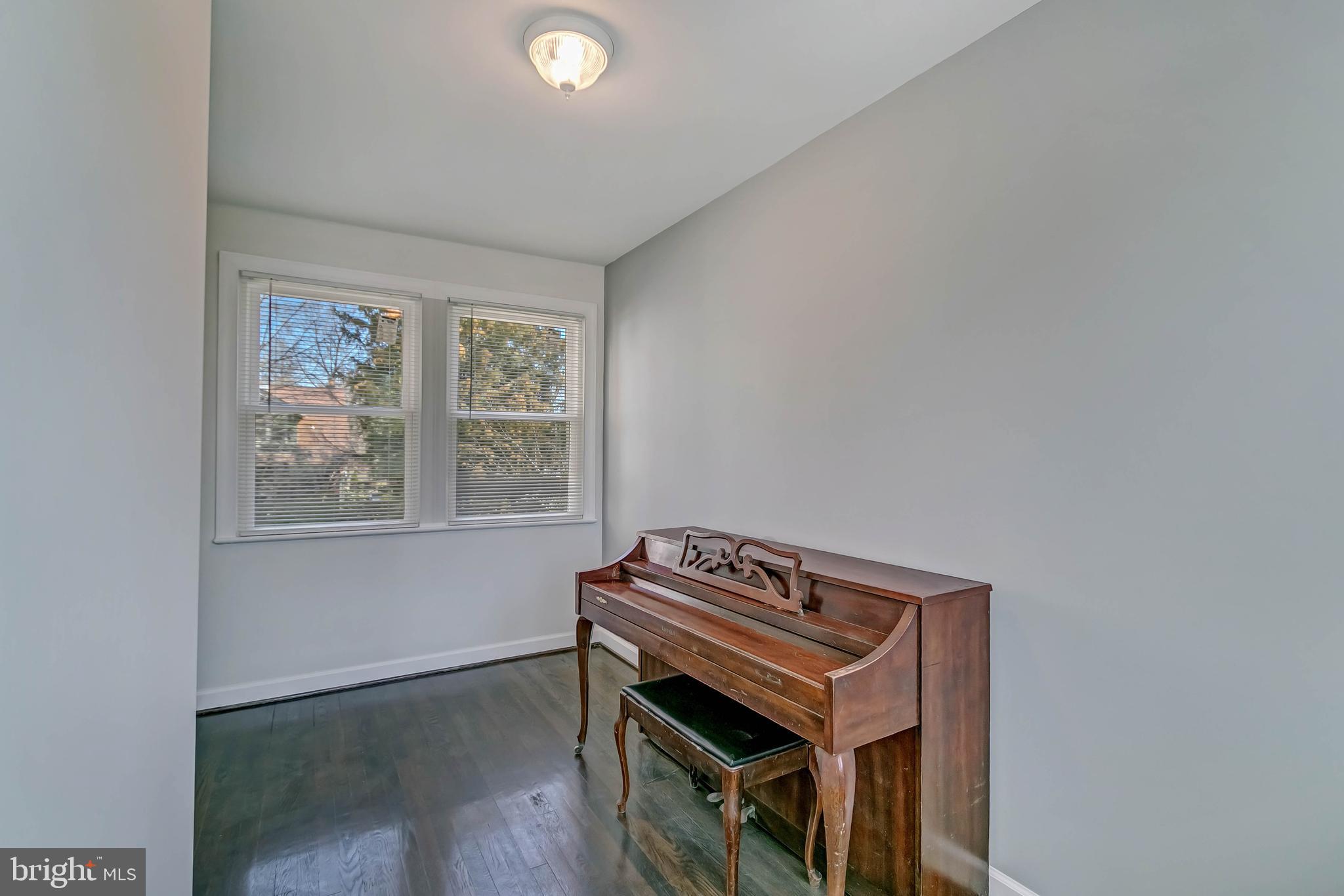 INDIAN SPRING PARK - Residential